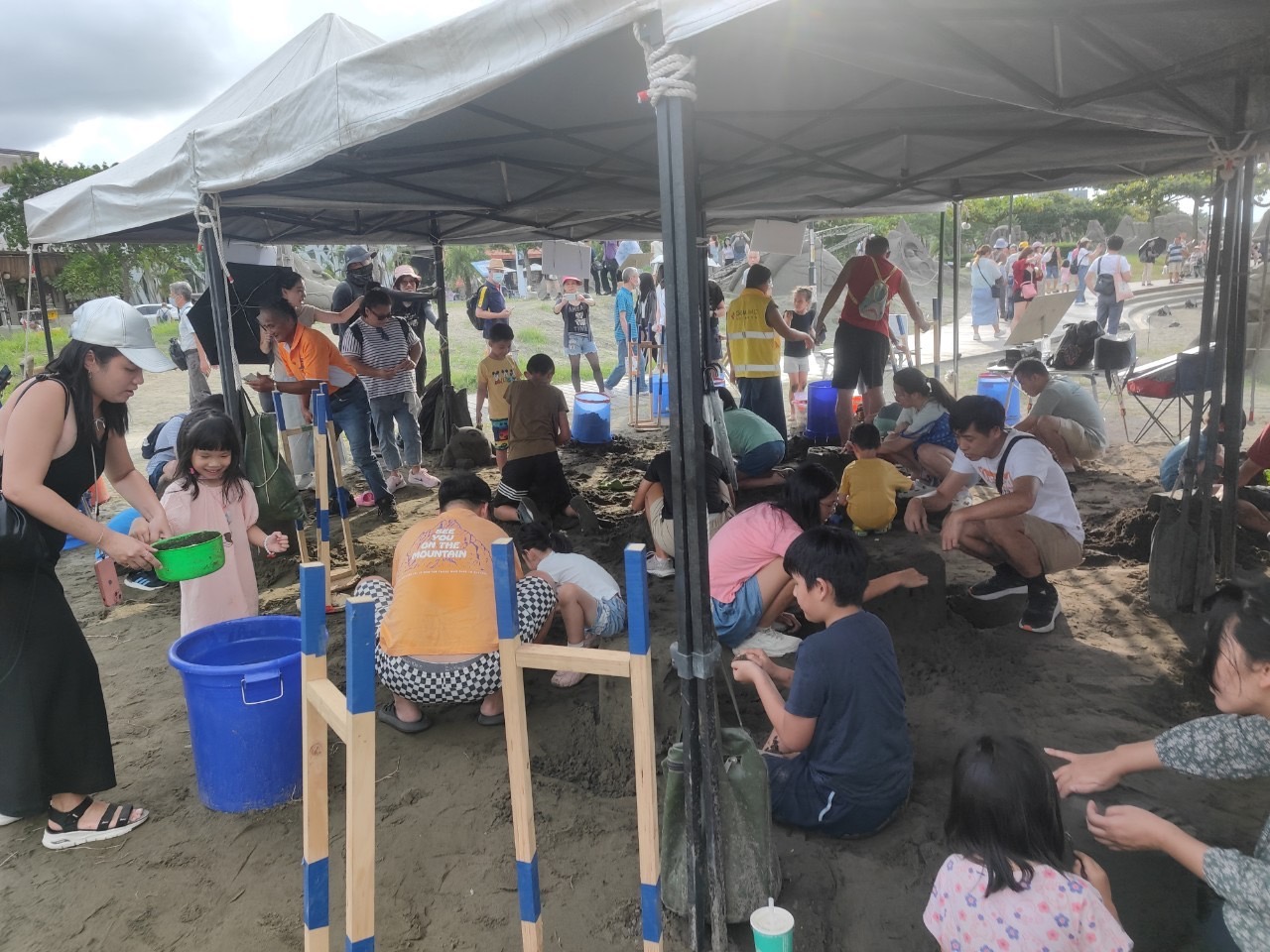  小小沙雕師體驗營吸引眾多民眾參與