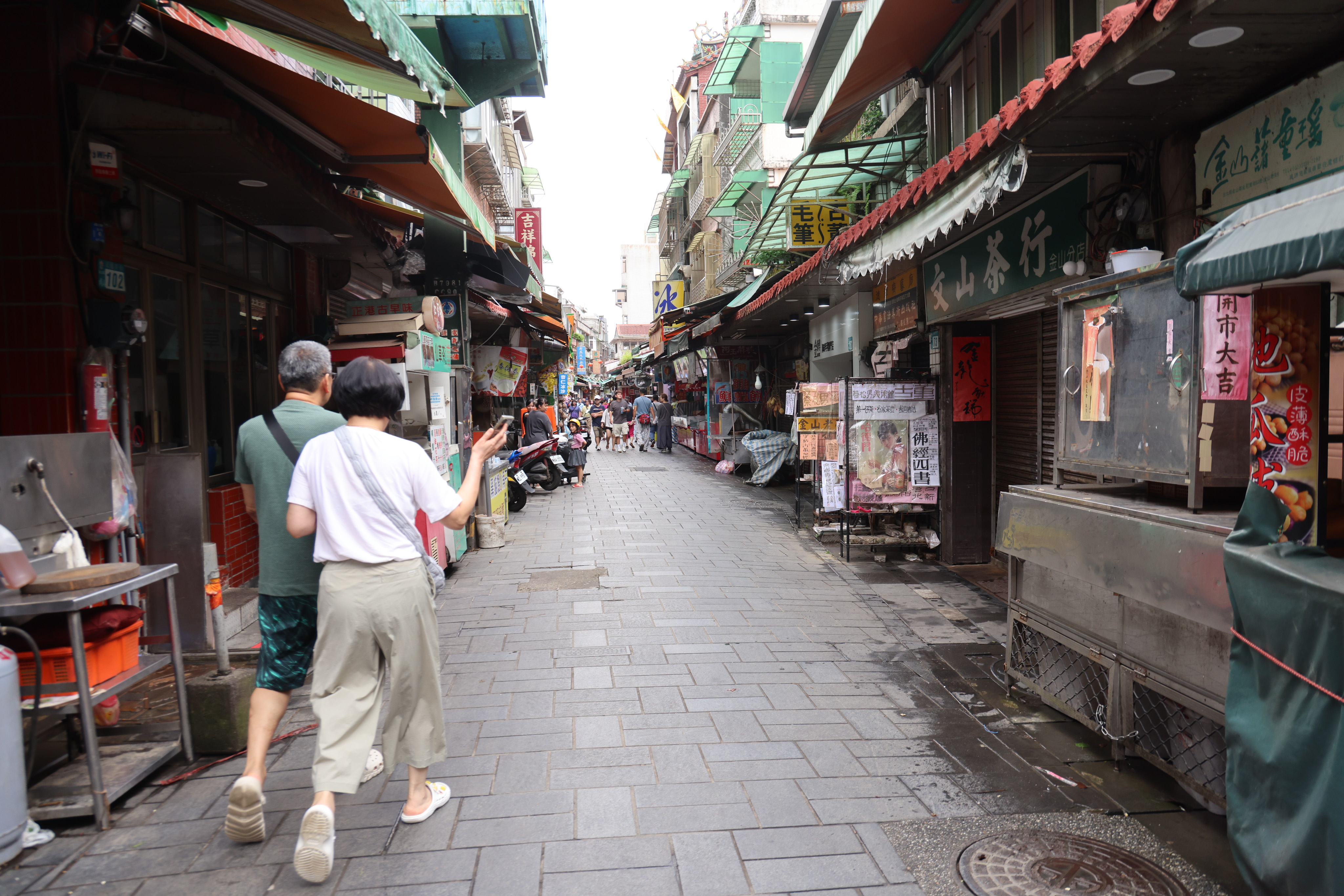 侯友宜感謝第一線同仁全力協助，金山老街市容目前已大致復原。