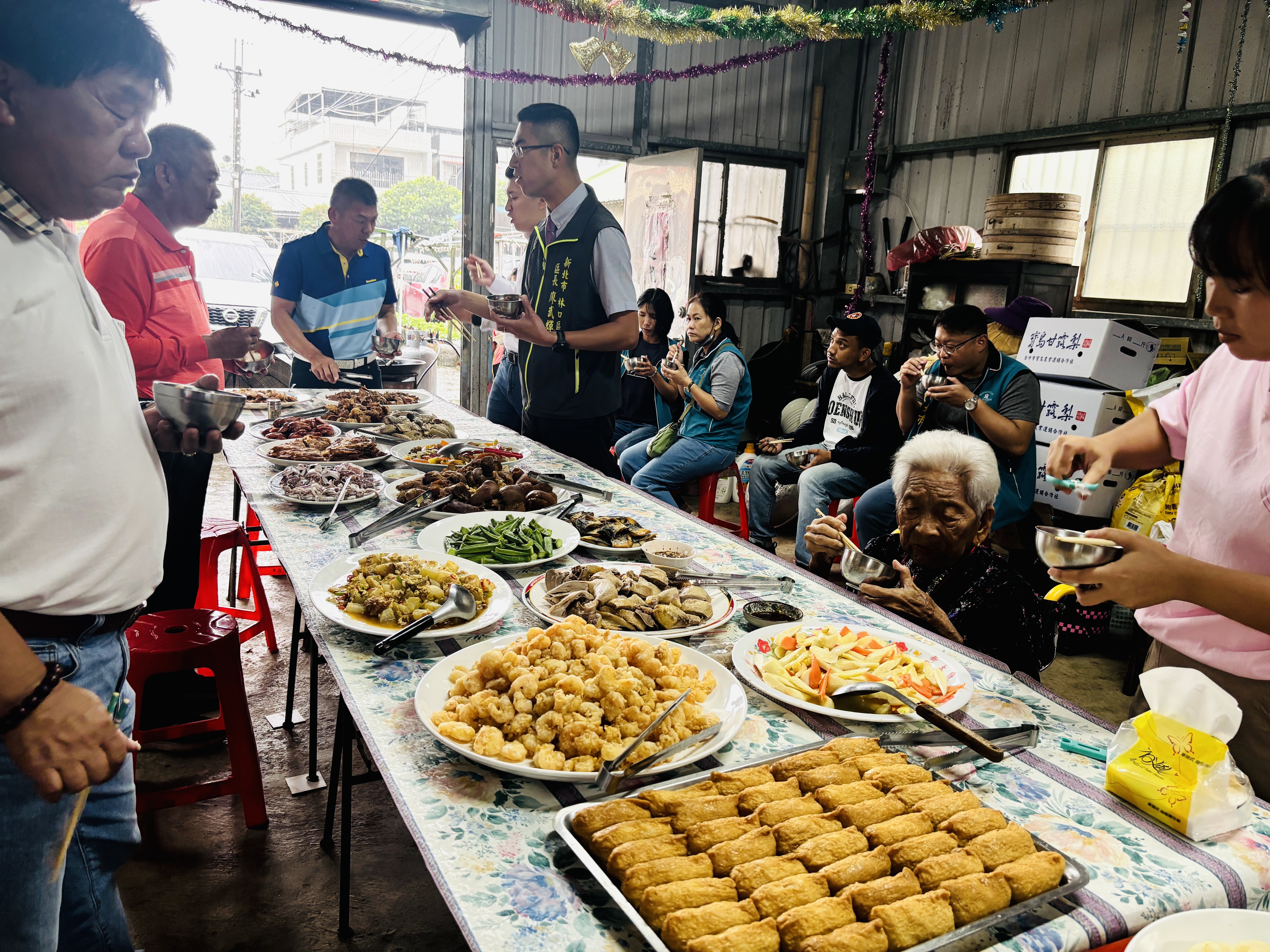07.林口地方耆老備滿桌佳餚招待