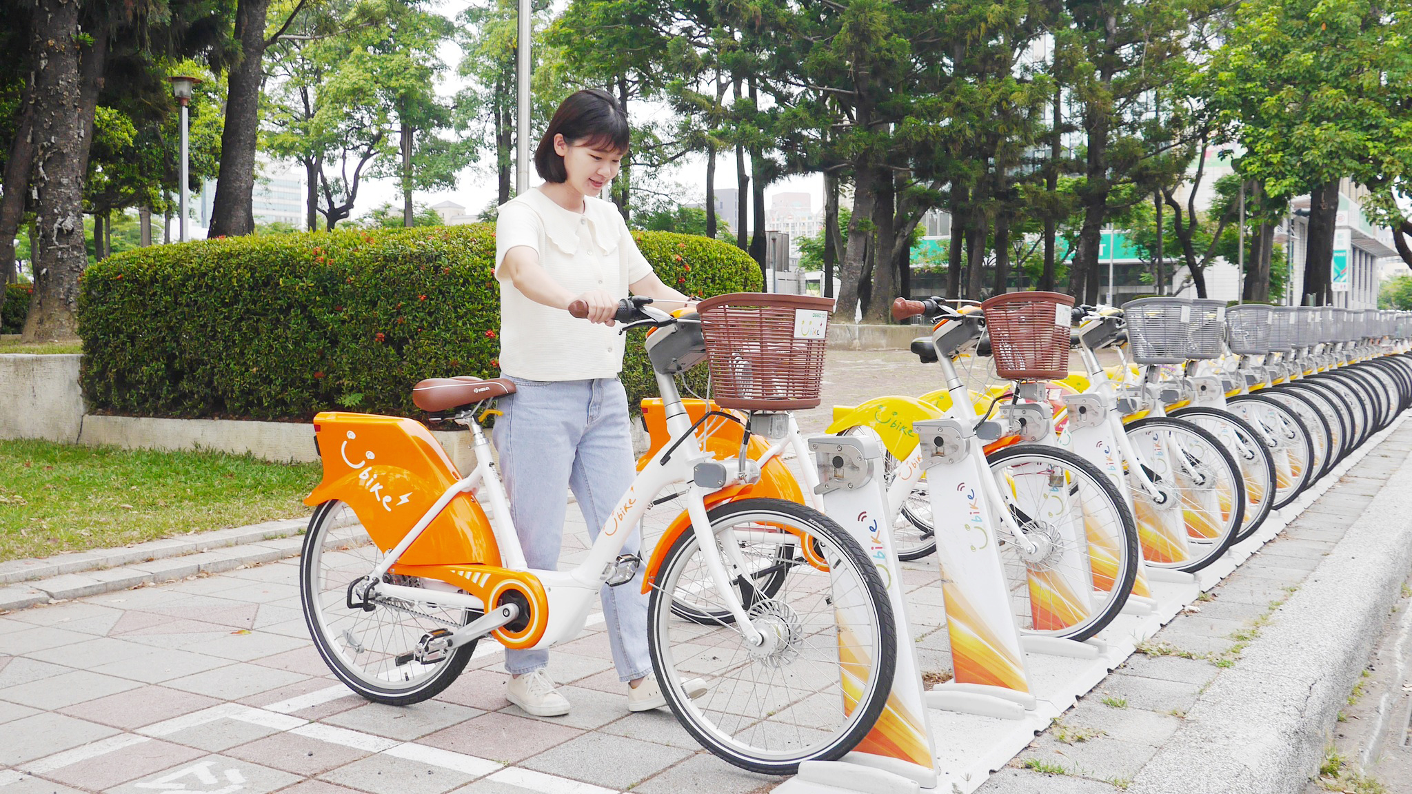近期並引進了YouBike 2.0E電動輔助自行車
