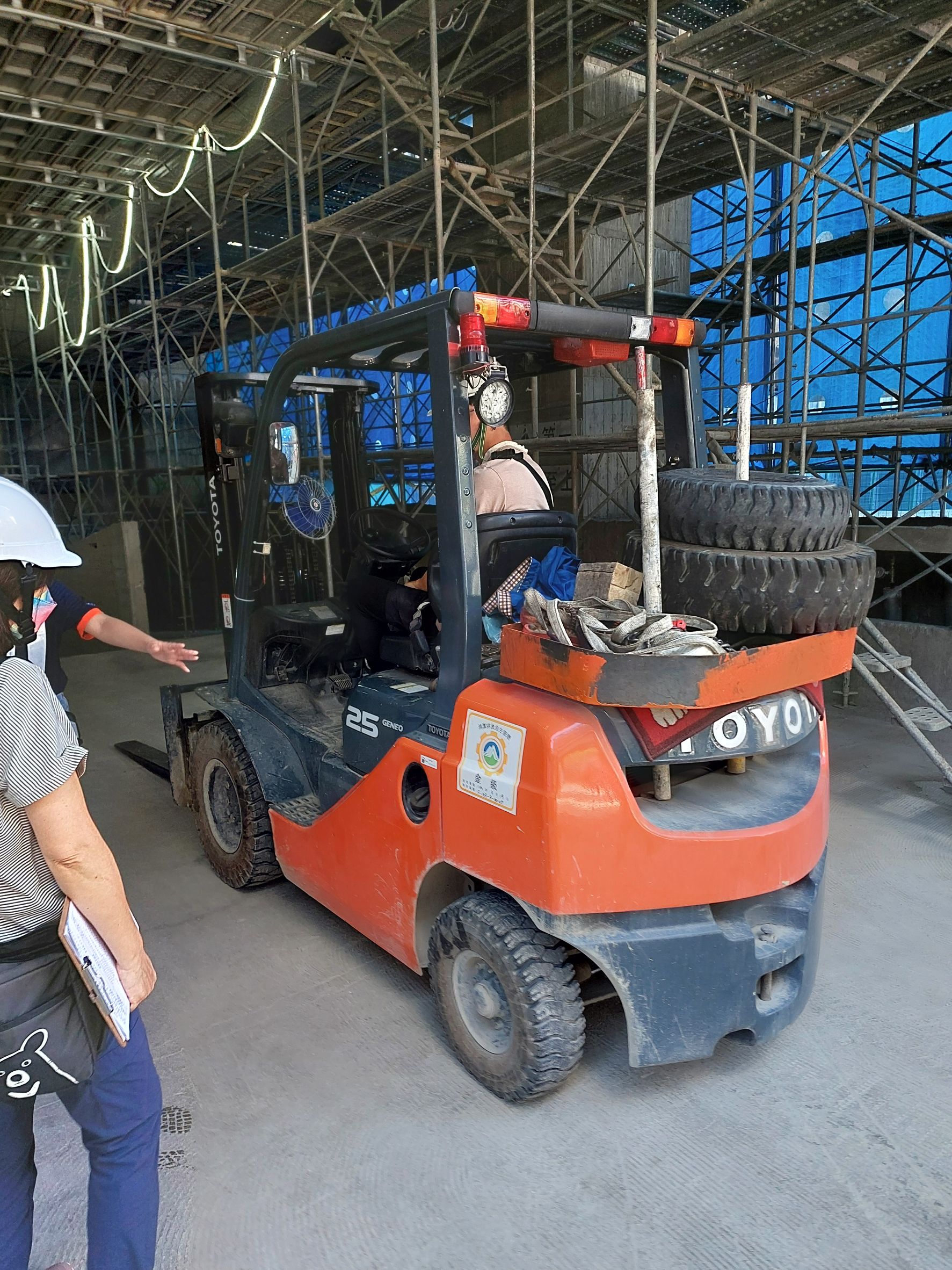 施工機具均取得管理標章(光寶科技中和數位大樓新建工程)