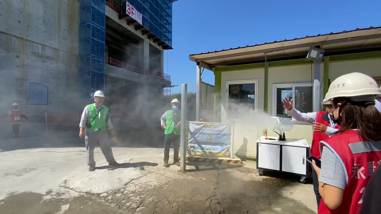 透過微氣候站控制霧泡機灑水量(南亞科技5A主廠房新建工程)