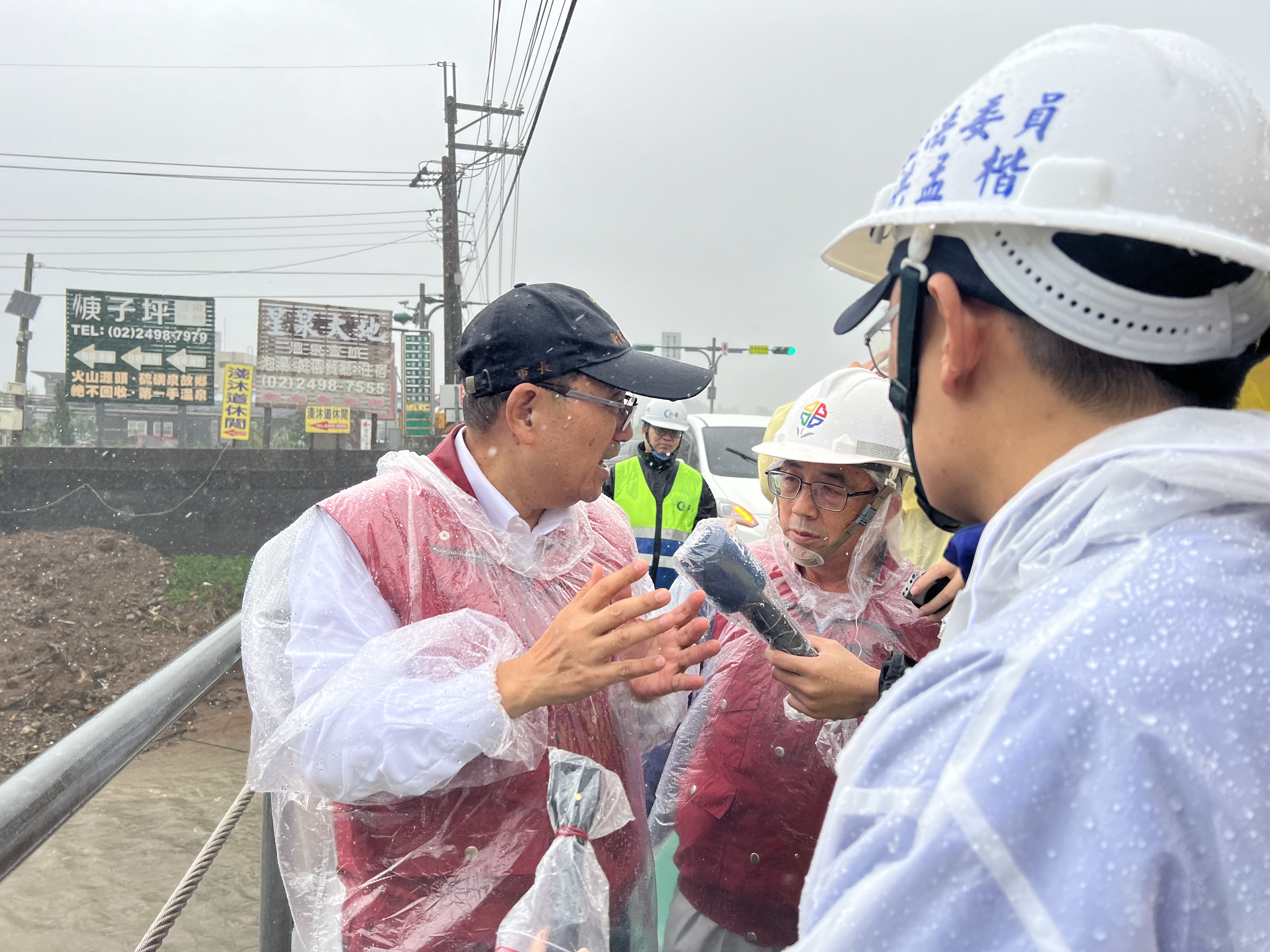 新北市長侯友宜視察員潭溪