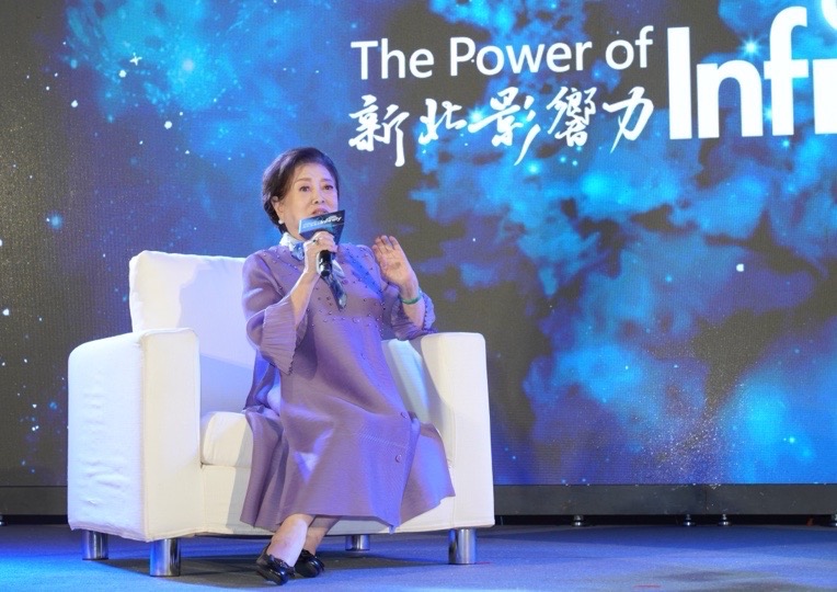 陳淑芳暢談她熱心公益、活到老學到老的人生態度。