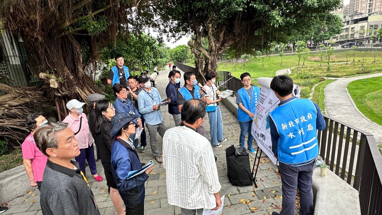 建築園冶獎評審委員至壽德公園勘查評比