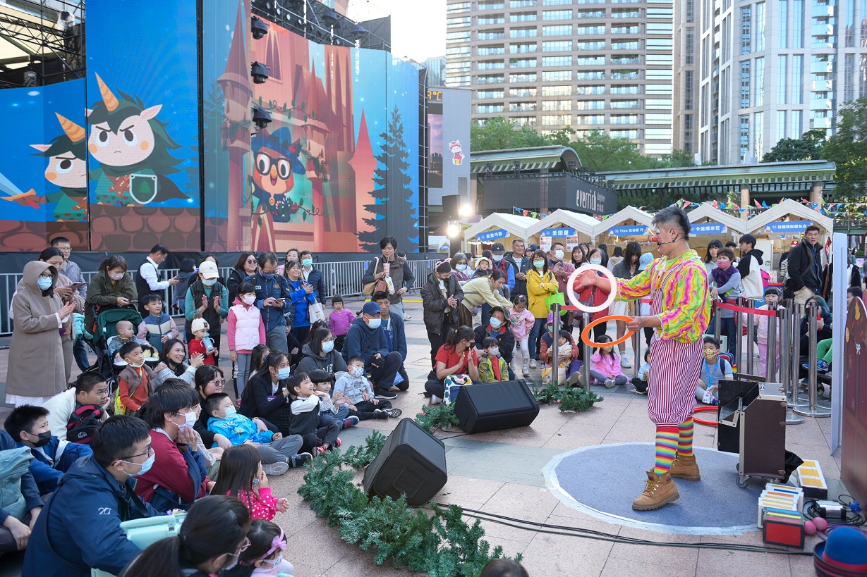 除了逛市集，今年的活動也超有看頭！每天都有音樂表演、親子互動演出等精彩節目