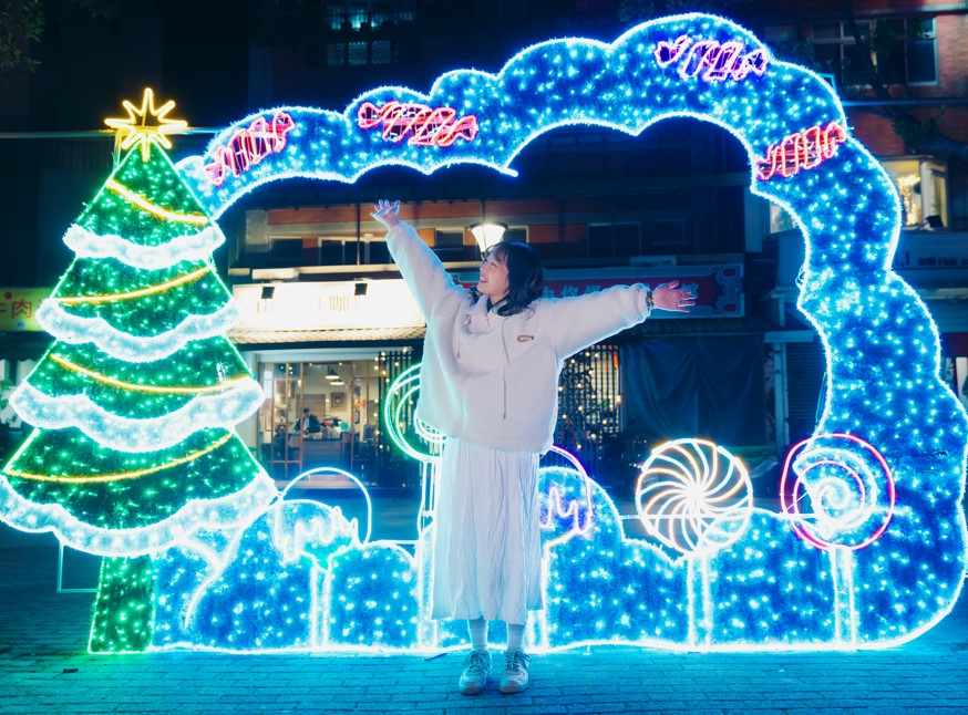 圖片說明5-聖誕雲朵拍照框