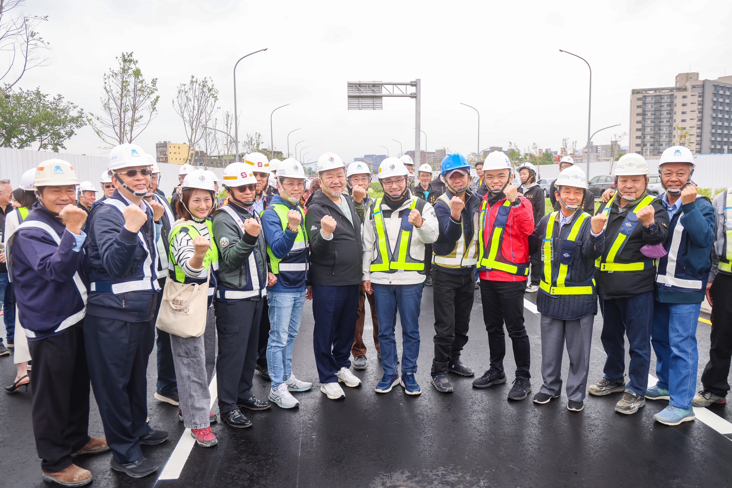 莊泰路（領航路至中正路段）將可有效疏導當地車潮，並保留泰板輕軌預定帶。