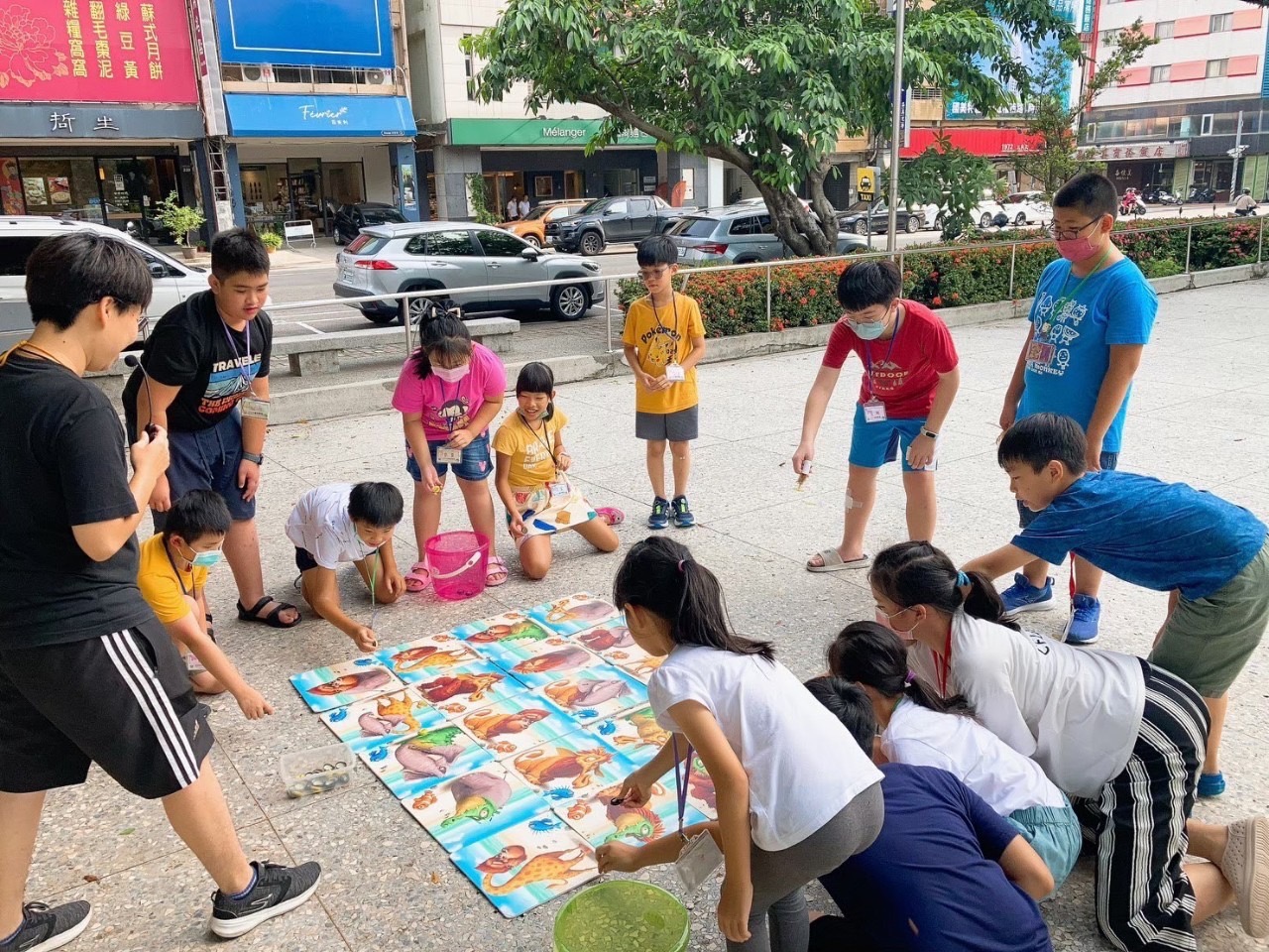 板橋435藝文特區年節期間推出「巨大桌遊」活動。