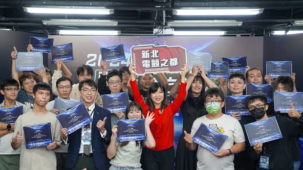 新北市政府自107年起成立「新北電競基地」，培訓近4600人次學員，持續為電競產業培育專業人才