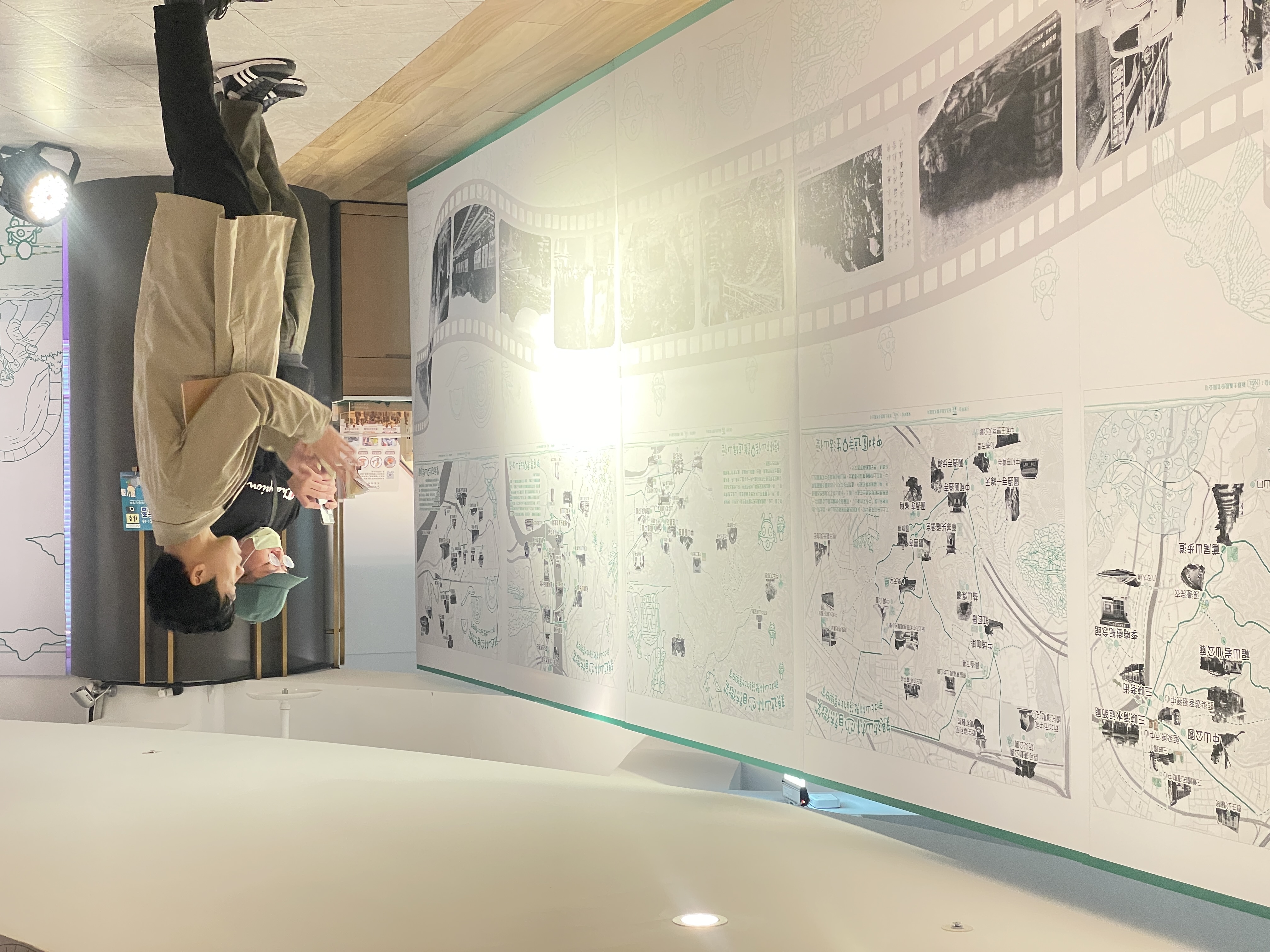 微笑山線「親近山林、自然微笑」地方溝通協作成果展與講座活動，展覽各場地方溝通與協作工作坊的成果地圖，共同描繪符合在地特徵的未來發展藍圖。