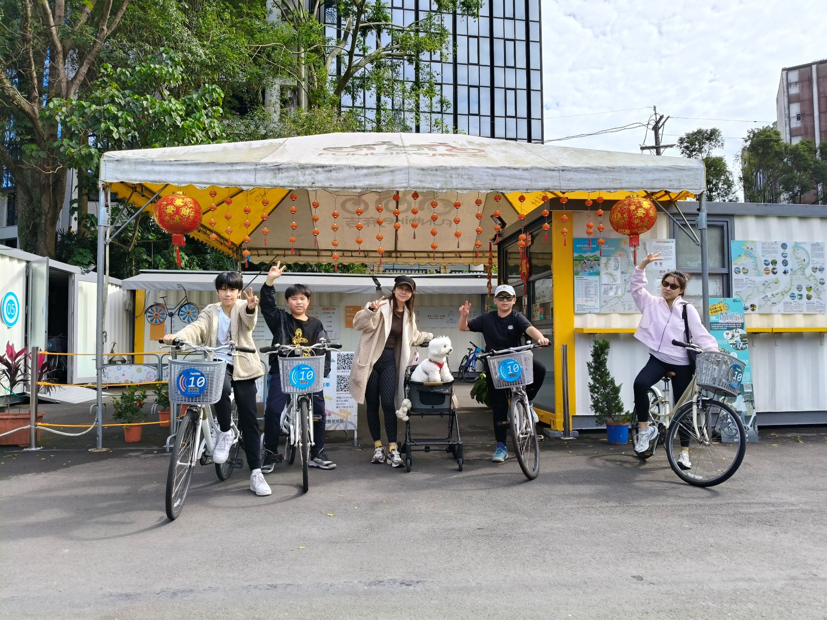  新北河濱公園自行車租借站提供租借使用，民眾可方便在河濱騎腳踏車
