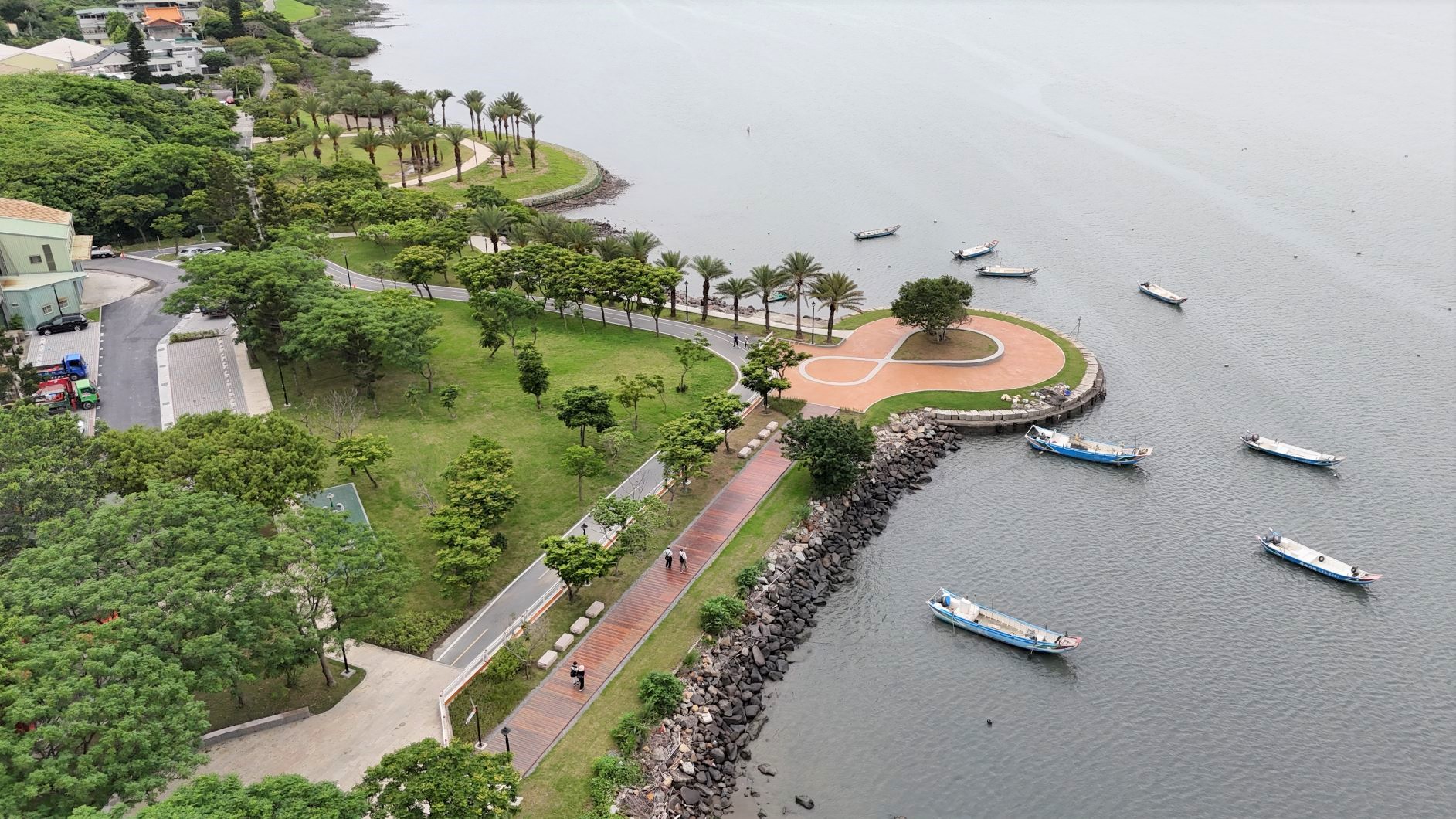  「八里米倉無限公園」113年4月完工，270度環景一覽淡水河廣闊河景