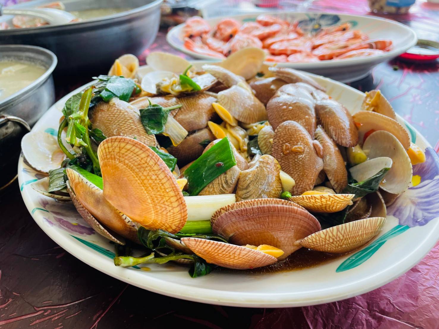 富基漁港內海鮮料理