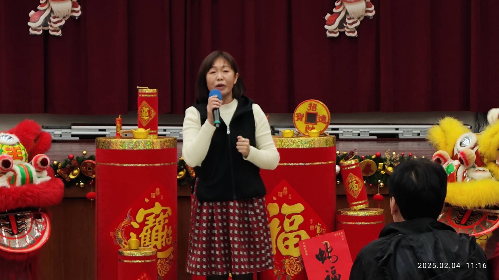 區長鄭淑敏恭賀大家蛇福泰吉 蛇年行大運
