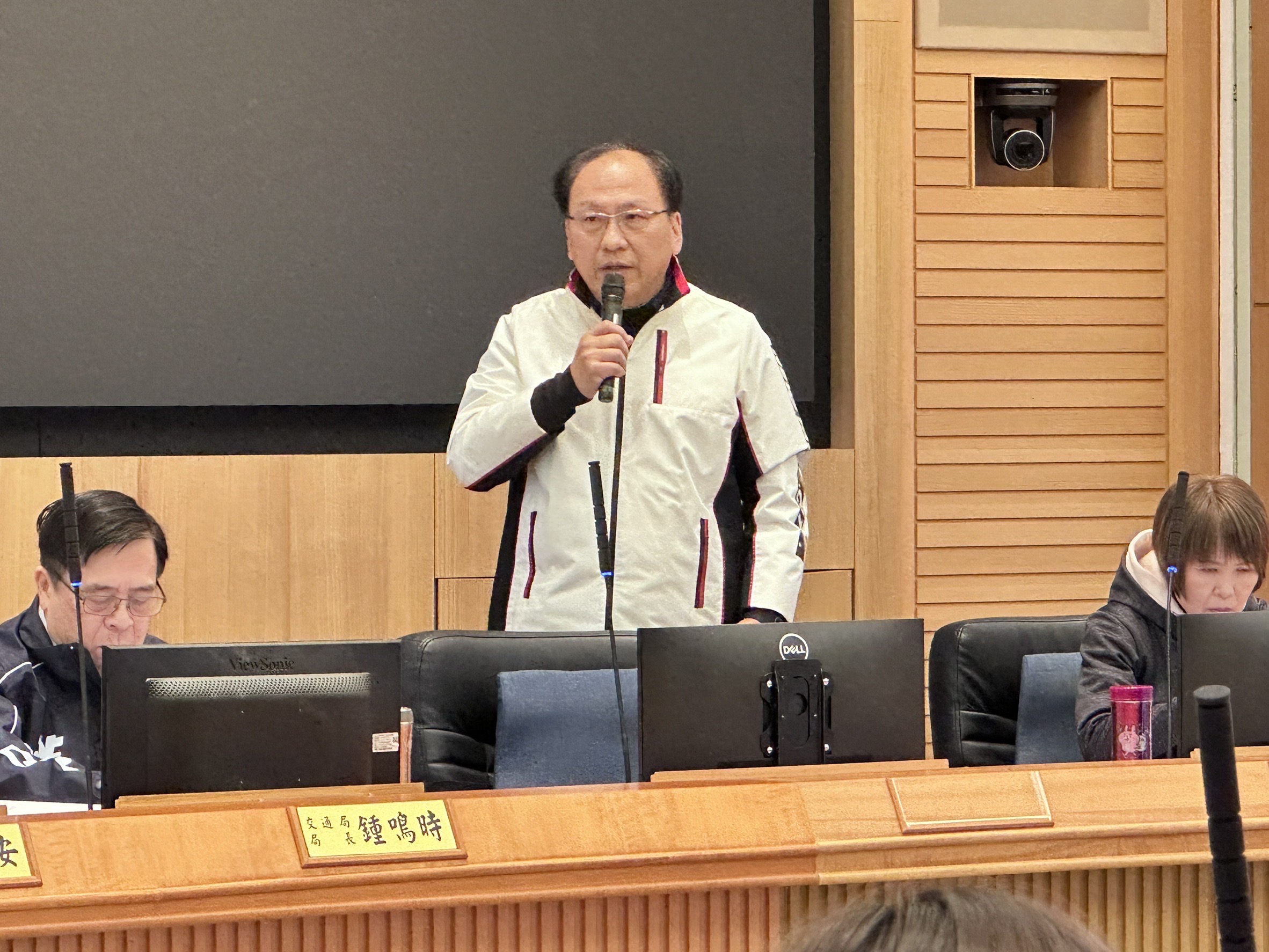 新北捷運局長李政安簡報說明