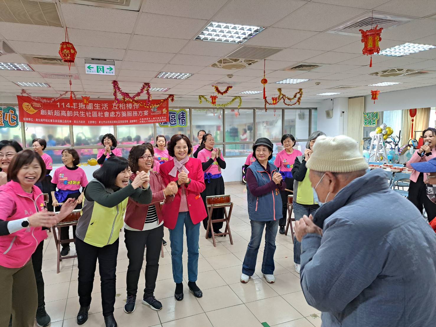 永和區民權社區照顧關懷據點5日舉行新春團拜