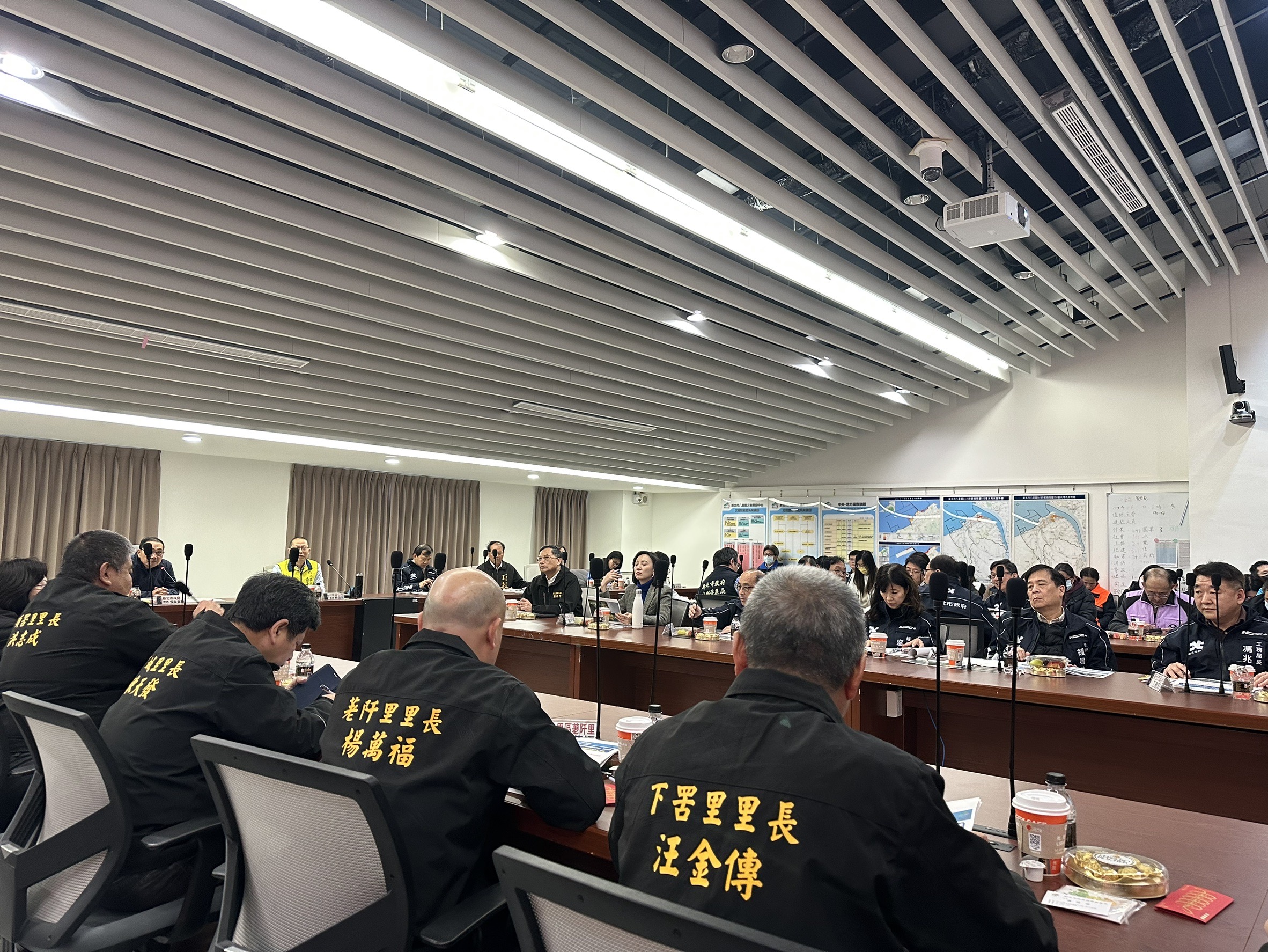 114年度行動治理今(14)日上午來到八里，新北市長侯友宜率市府團隊與八里區里長座談。
