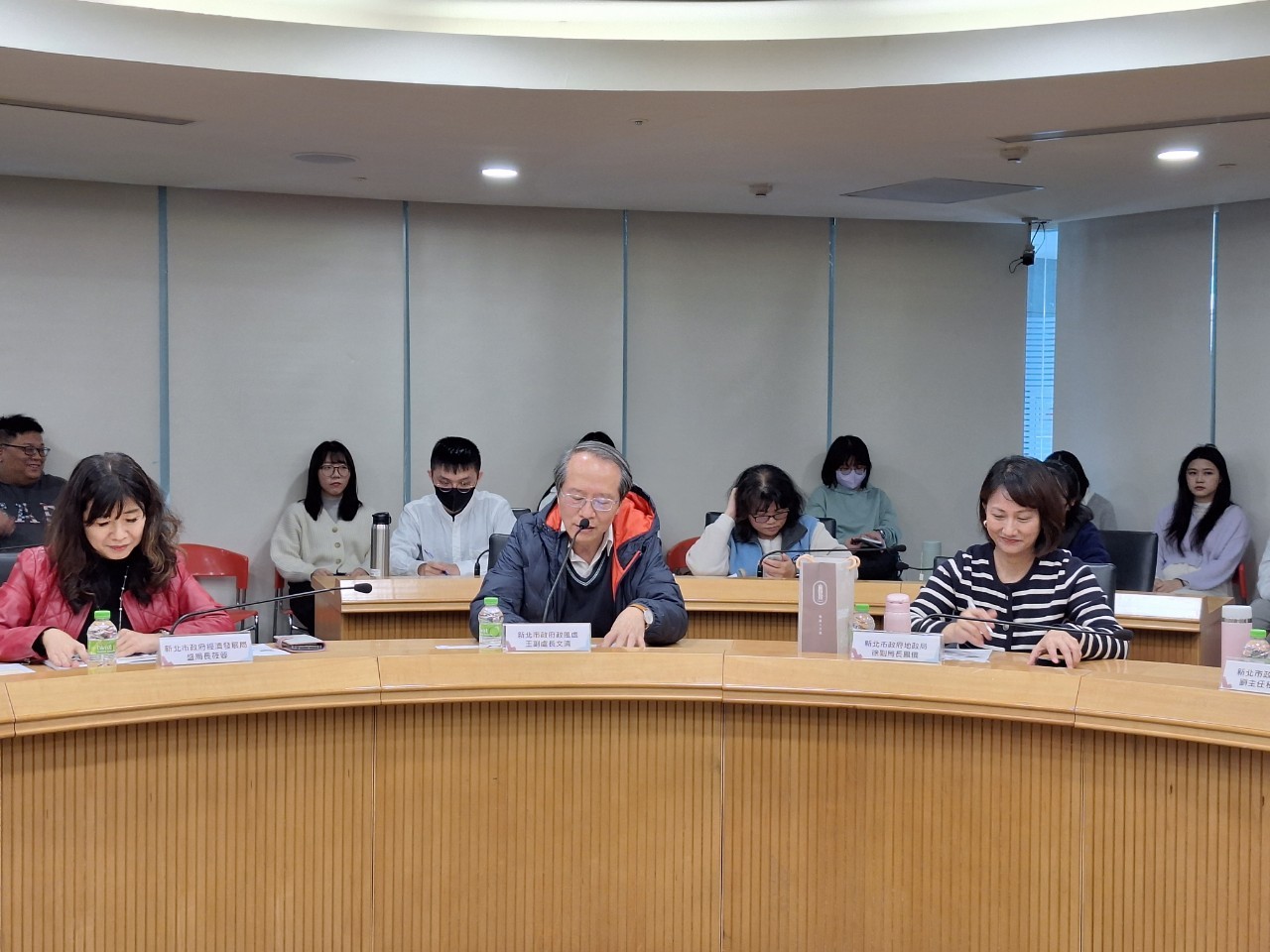 新北市政府政風處王副處長文清(中)致詞