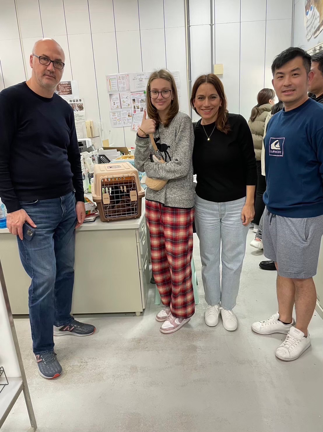 板動每年約送700隻認養貓找到溫暖的家