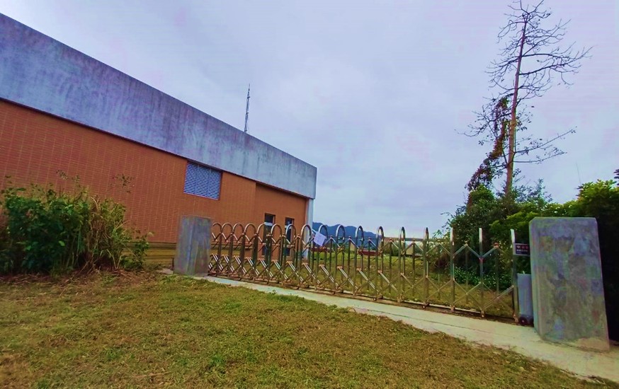新設管制門防止車輛及休憩民眾誤入操作區域