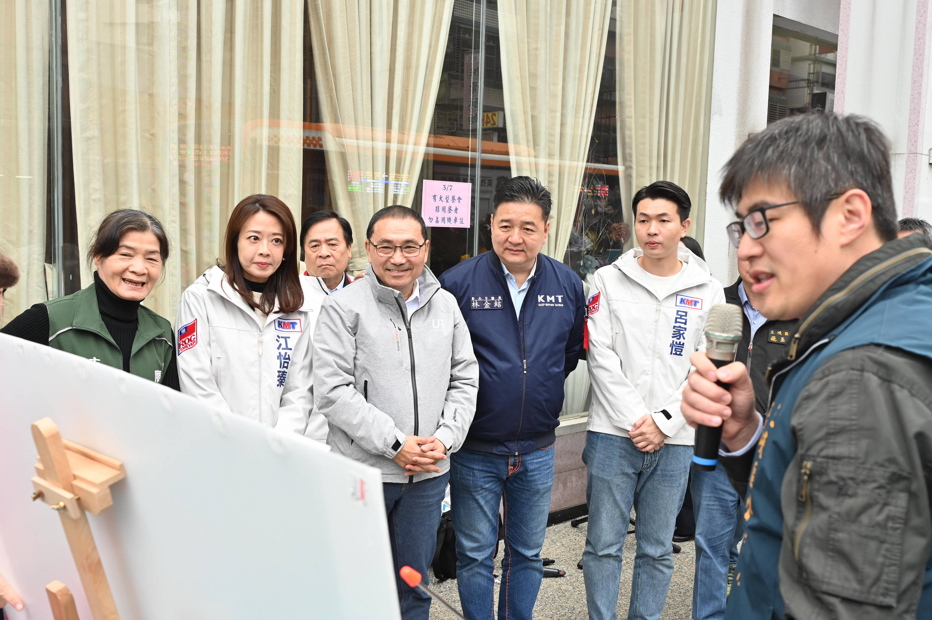 侯友宜今(7)日視察三峽區老街周邊民生街人行道改善成果