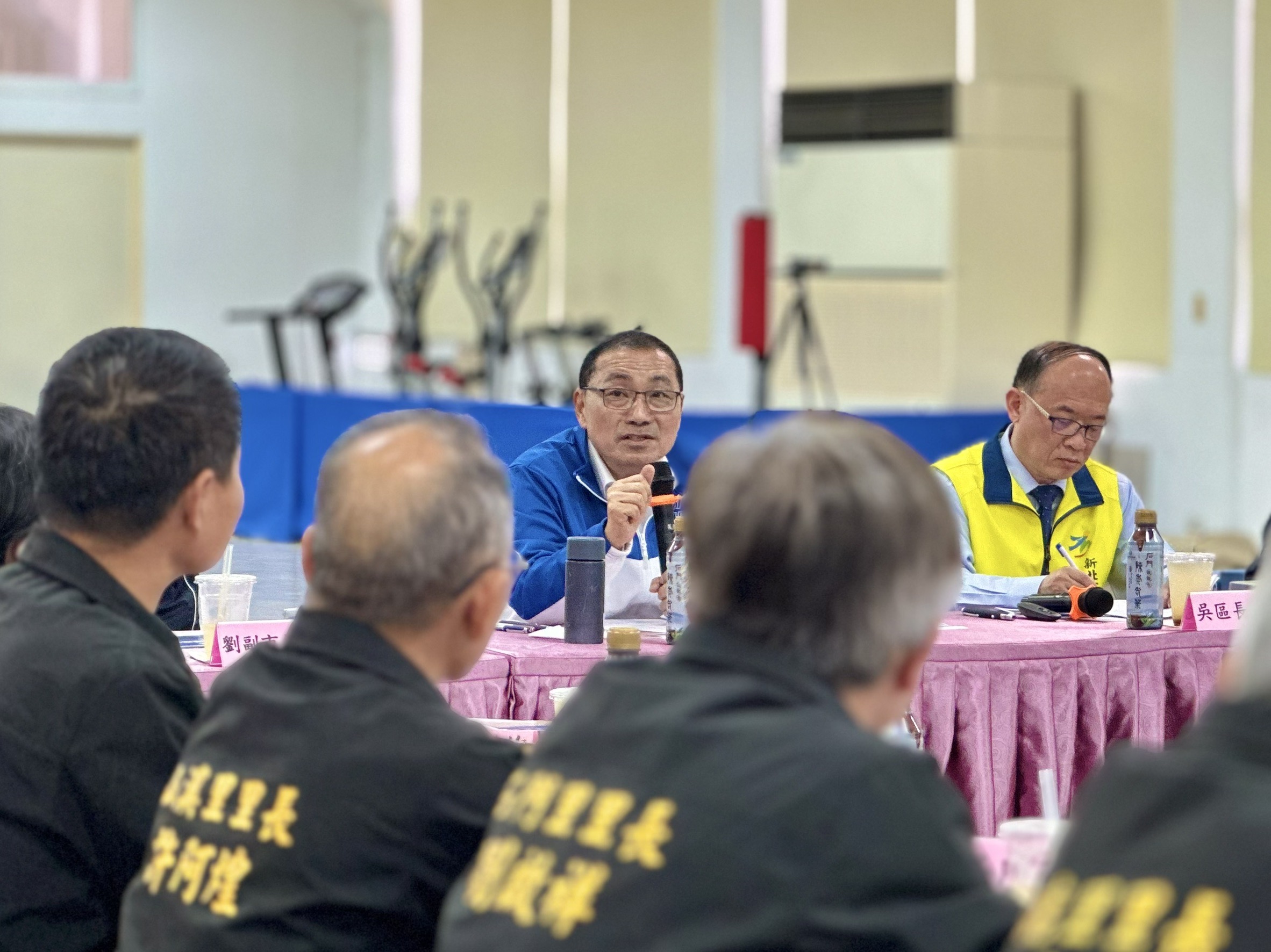 今(10)日行動治理座談來到北海岸的石門與三芝，侯友宜要打造友善觀光旅遊及推動區域經濟發展。