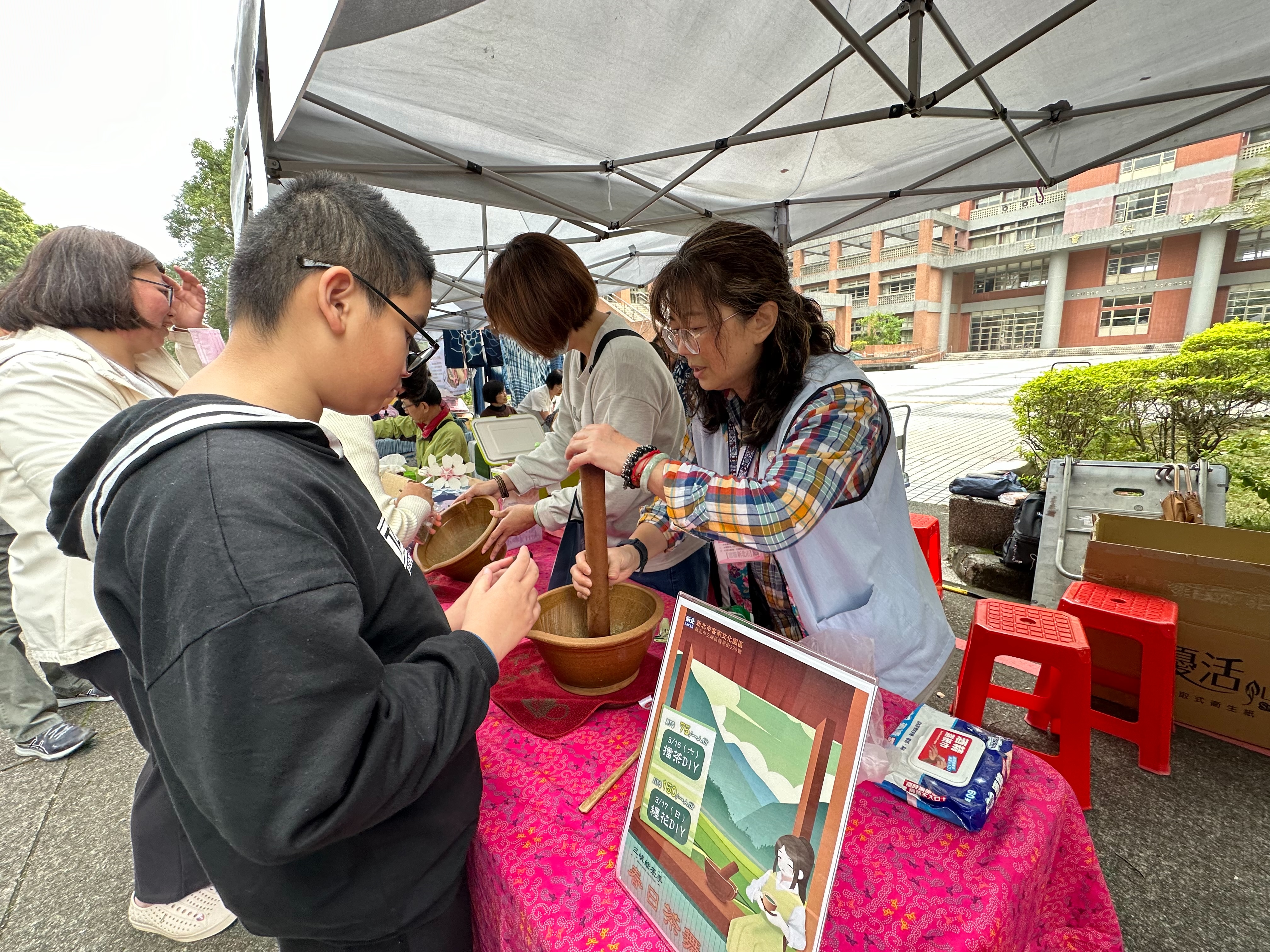 碧螺春加入客家擂茶 淡淡綠茶香展現不同風味擂茶