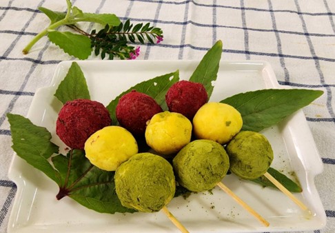  「食農教育互動遊戲」可親手體驗黃金三色球製作