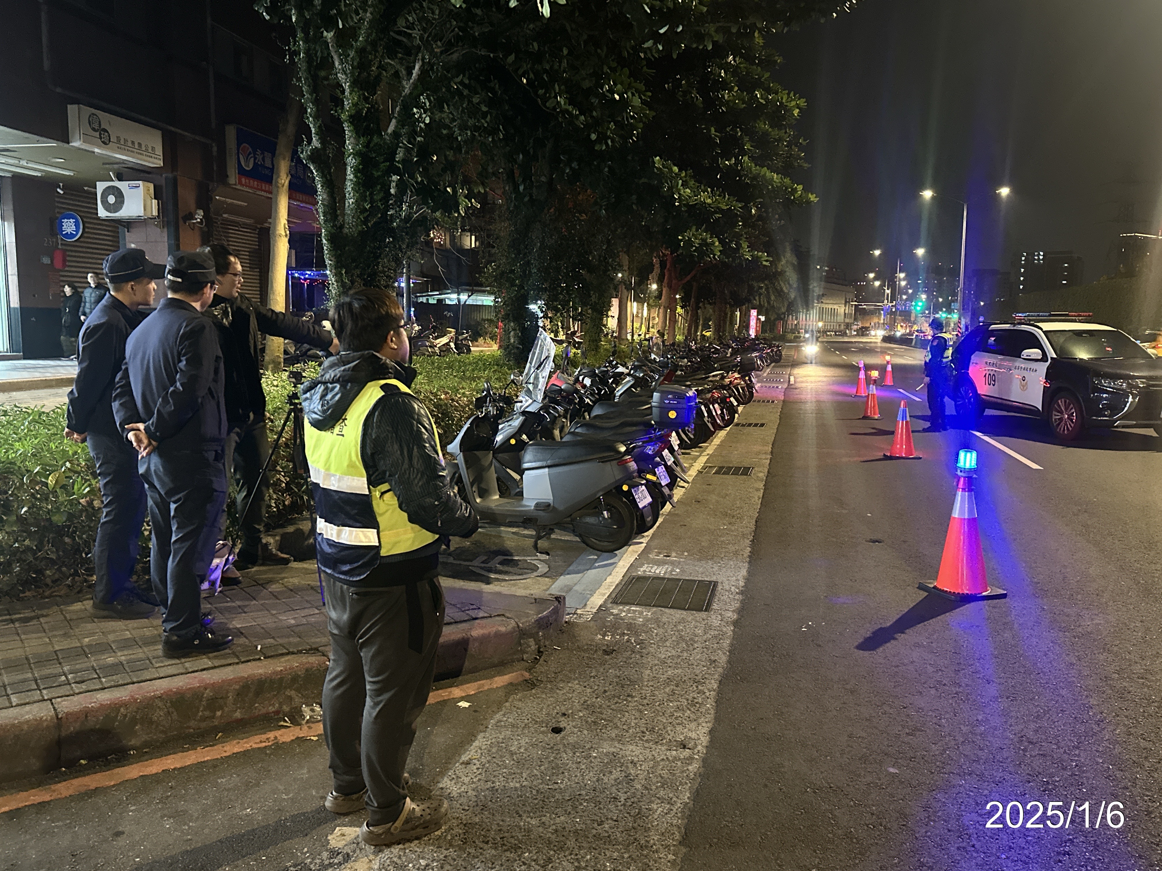 為遏止排氣管不當改裝造成噪音污染，環保局與警察局持續推動「麥噪」、「靖音」等專案，並加強夜間攔查行動