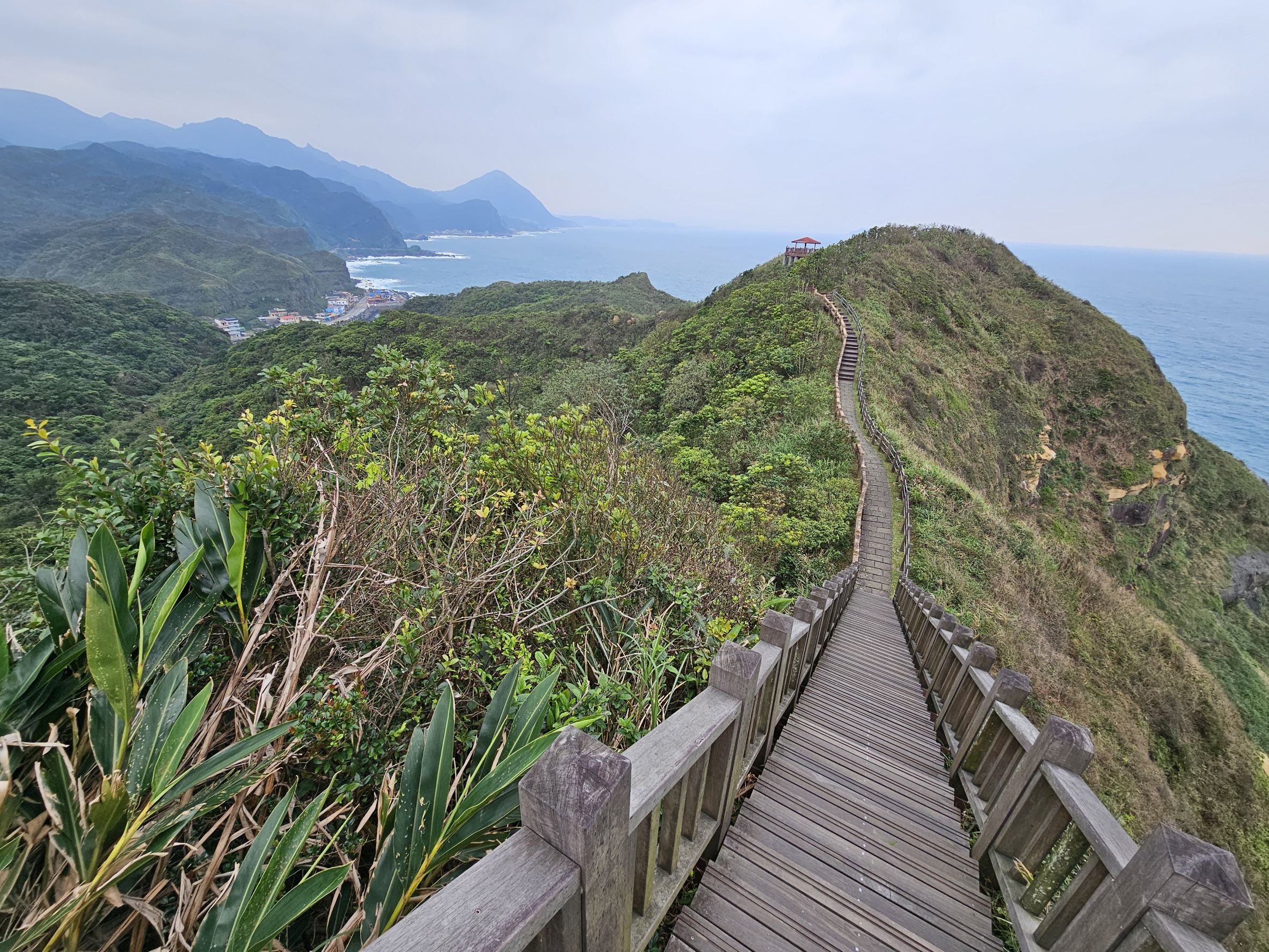 臺版長城-鼻頭角步道稜谷步道段