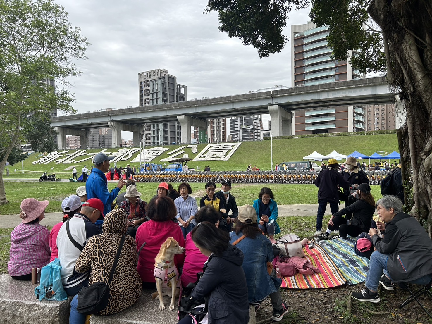 活動後日光餐敘前 還進行讀書會分享