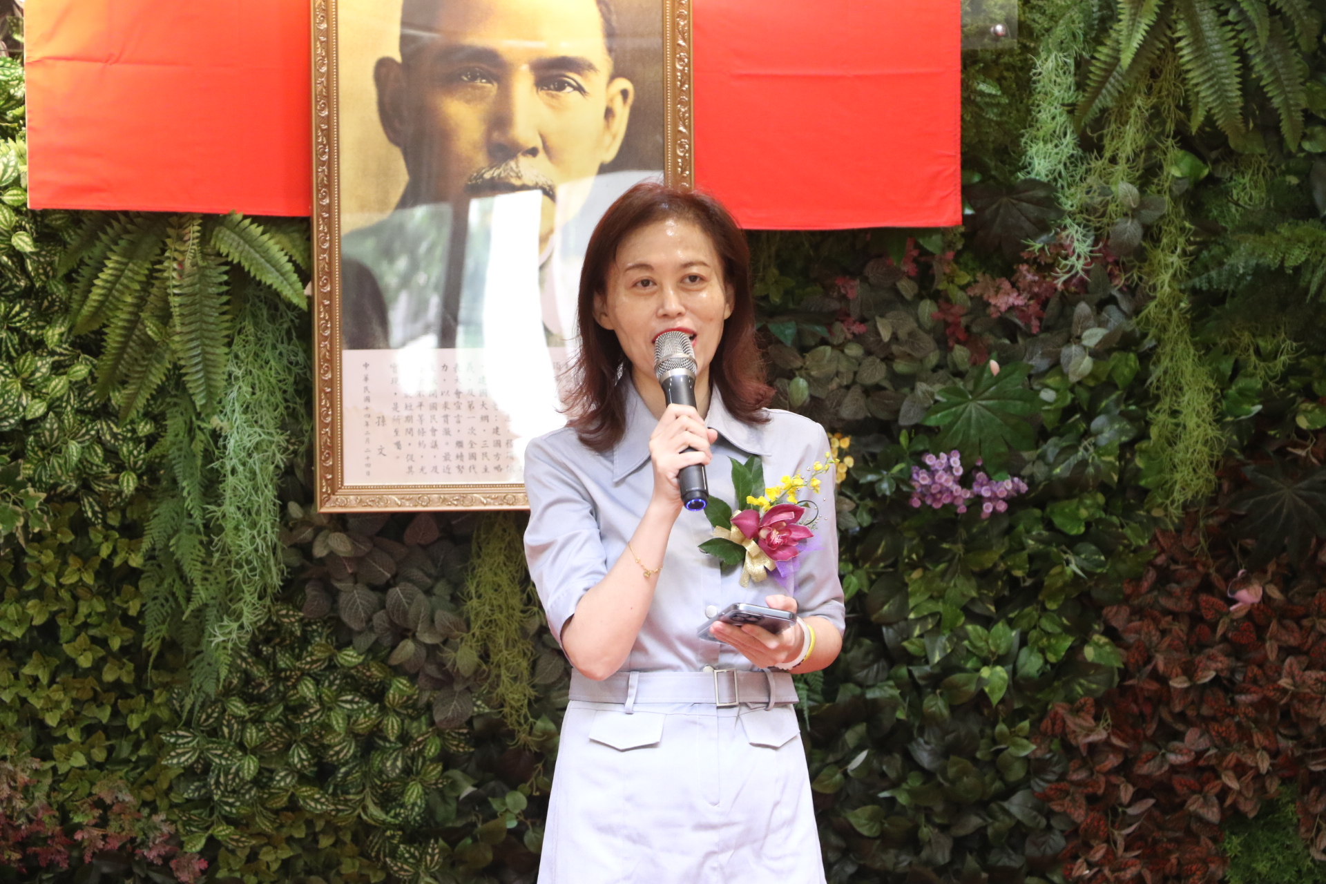 新接任院長的劉文湘表示  將以「為愛堅持、為人服務」的精神  為八里愛心教養院奉獻