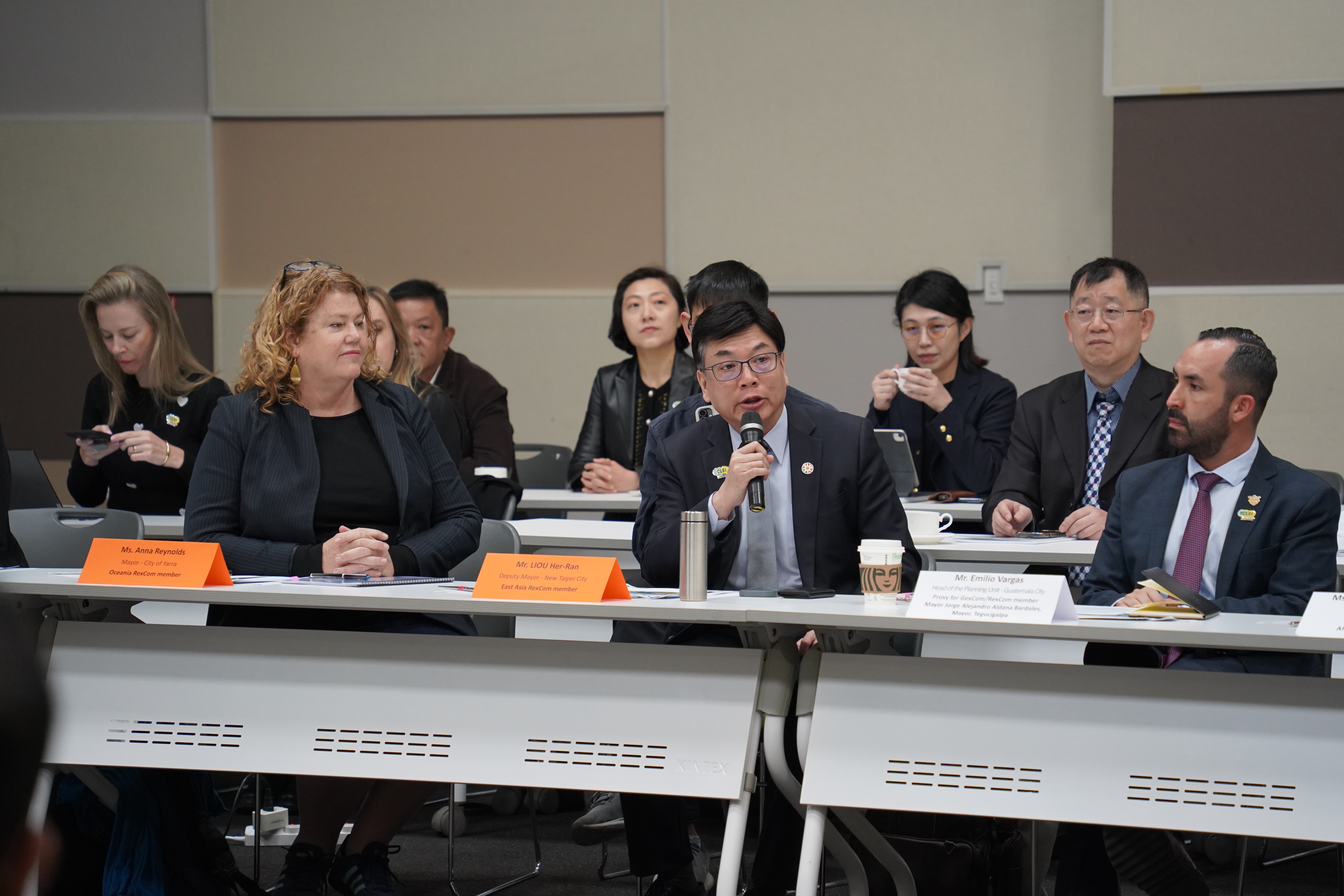  劉和然以觀察員身份受邀與會，期間交流新北市淨零路徑2024精進報告，展現本市面對氣候變遷的決心