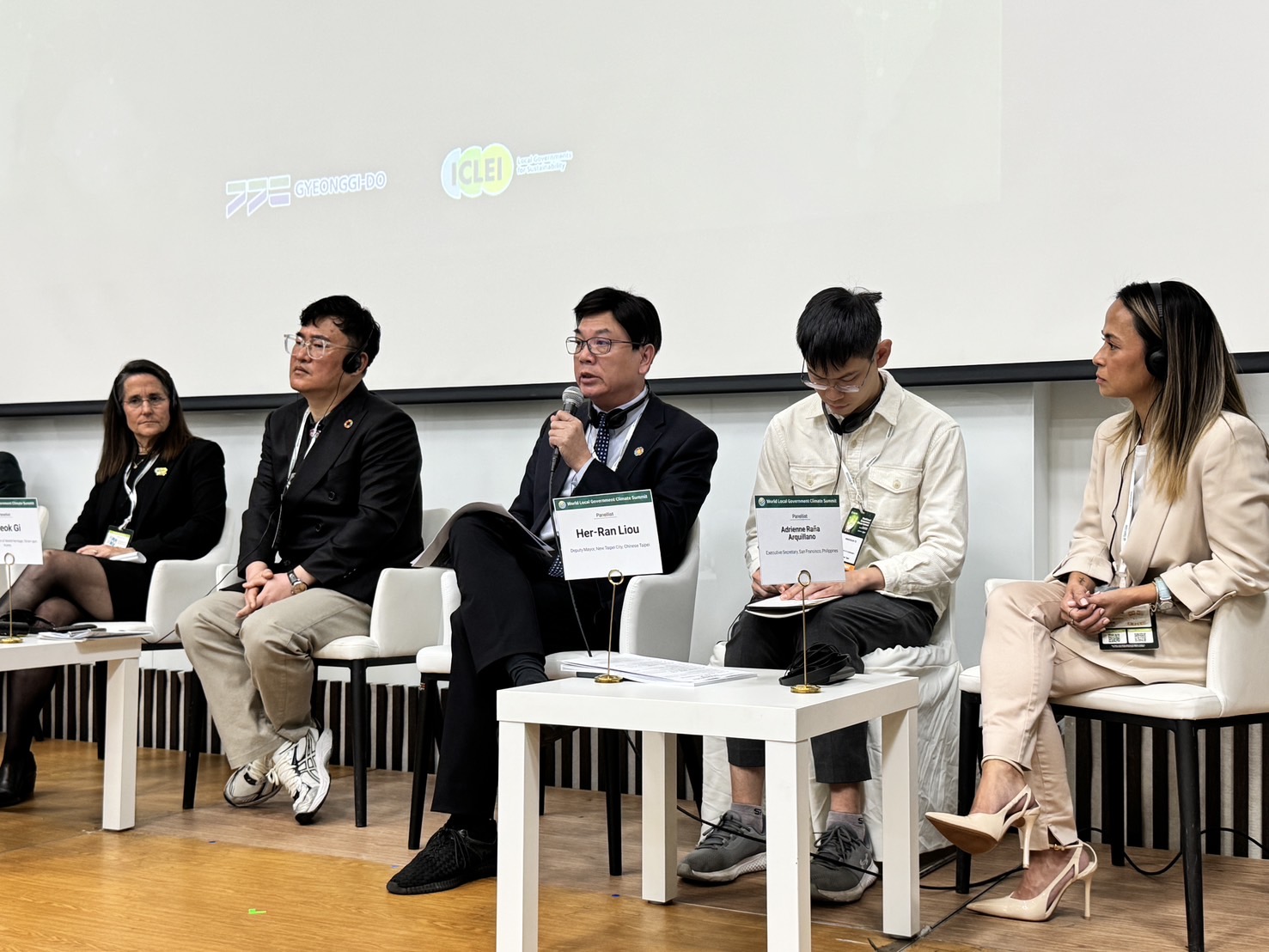 劉和然分享住宅減碳是各城市都必須要面對的課題，需要政府藉由政策引導，驅動民眾成為減碳的主力，以補足政府資源有限、人力不足的挑戰，打造由下而上的減碳行動模式