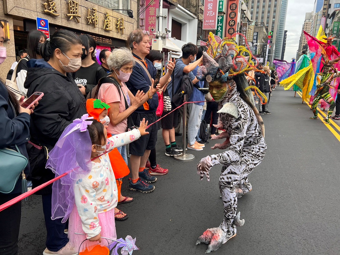 「府中奇幻城」系列活動，已成為新北市年度代表性的品牌活動之一，也是市府推動城市行銷的重要成果，深受市民熱烈迴響
