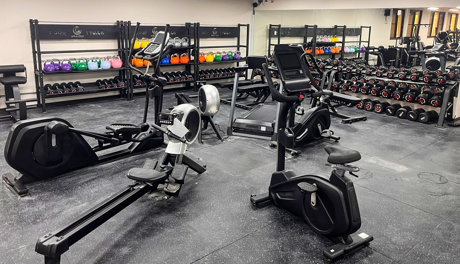  新北運動聚點健身中心插旗江子翠重劃區 T-SoX飈動精準健康促進中心經營，0426至0515開幕試