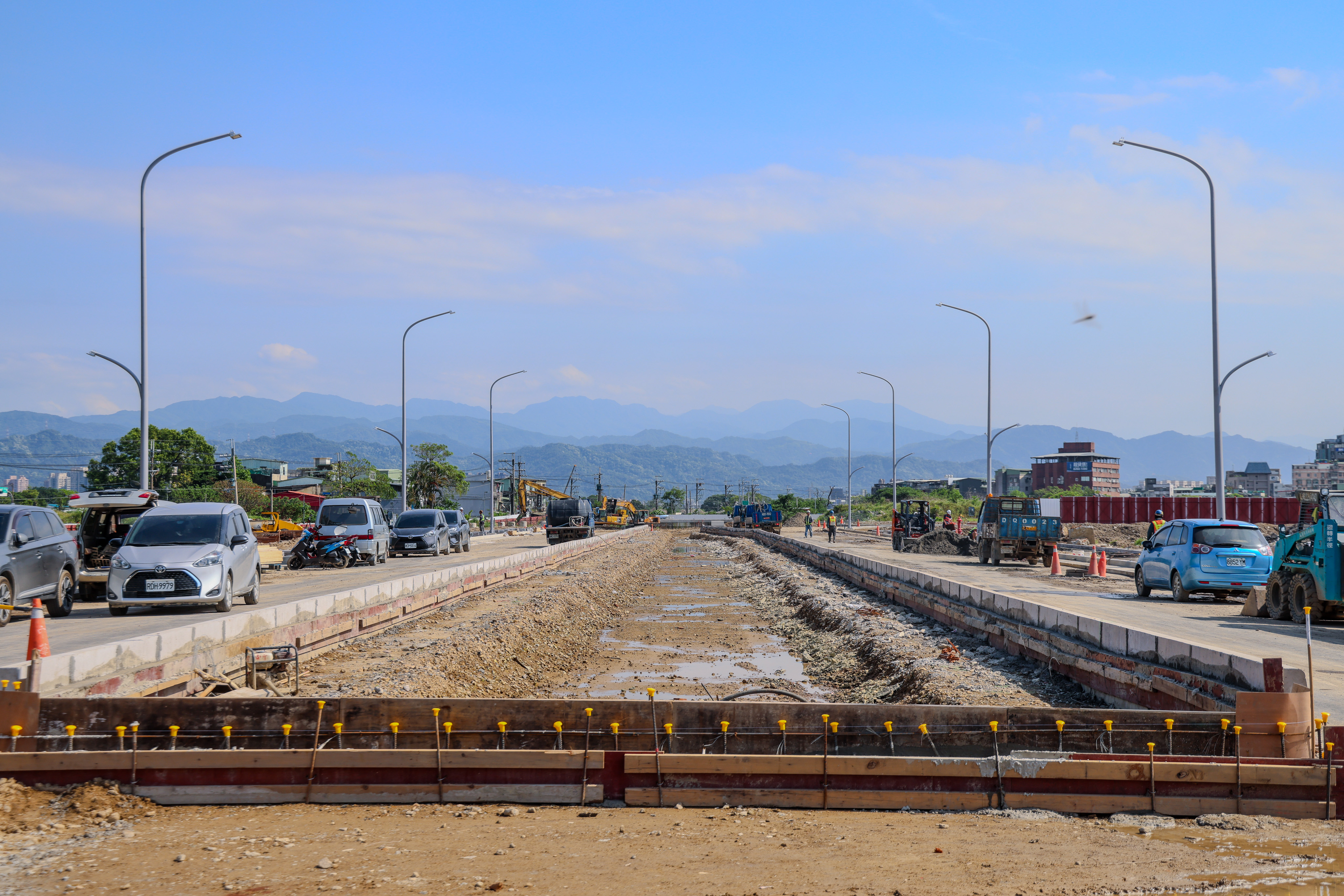 國營路及新富三路兩條計畫道路完工後將提升民眾往來中環路及建國一路的便利性。