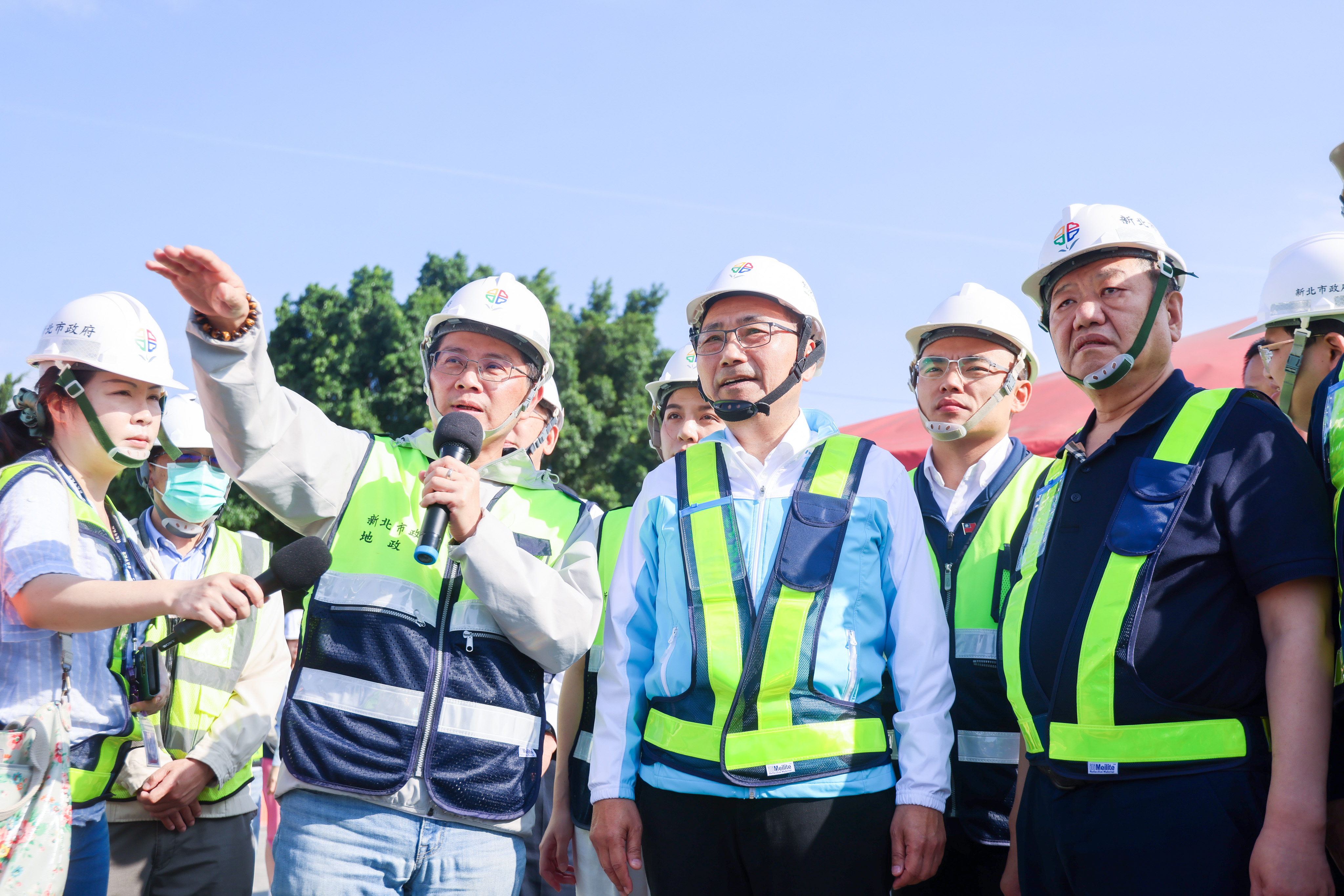 國營路及新富三路完工後將進行新樹路、福營路及景德路封閉，侯友宜責成相關局處做好事先交通規劃及宣導。