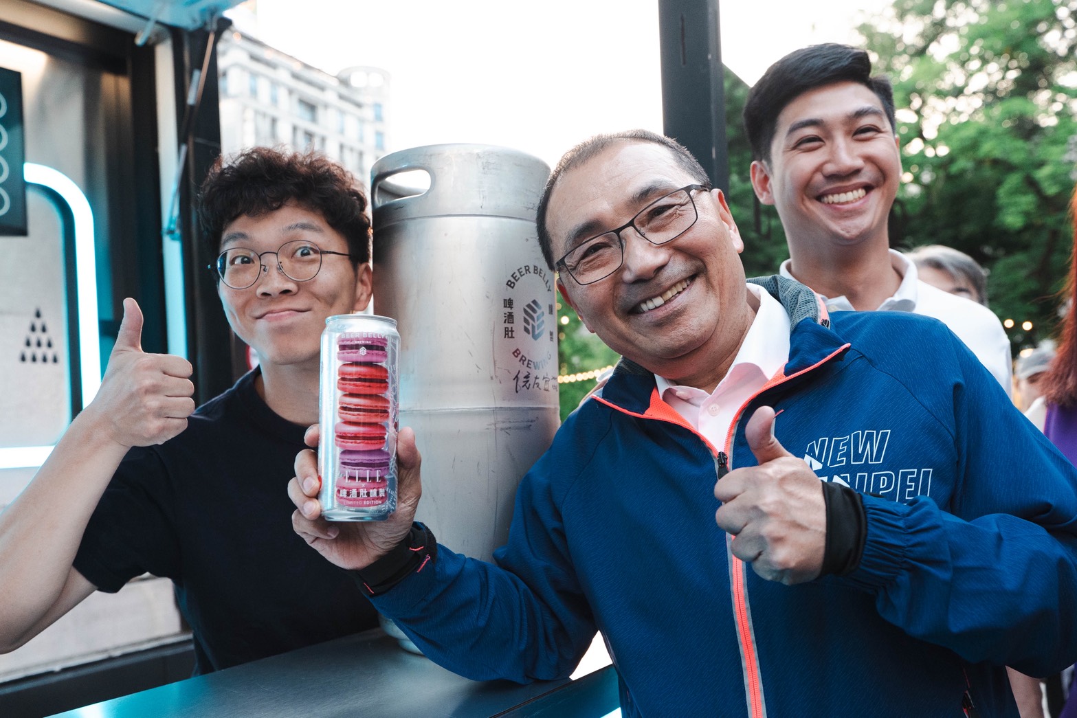 「跑吧Cheers！微醺護照」陪你續攤！本次活動串聯板橋人氣餐酒館推出集章挑戰，即日起至5月18日，只要到合作店家消費並集滿2間店家印章，即可至活動現場兌換限量微醺飲品