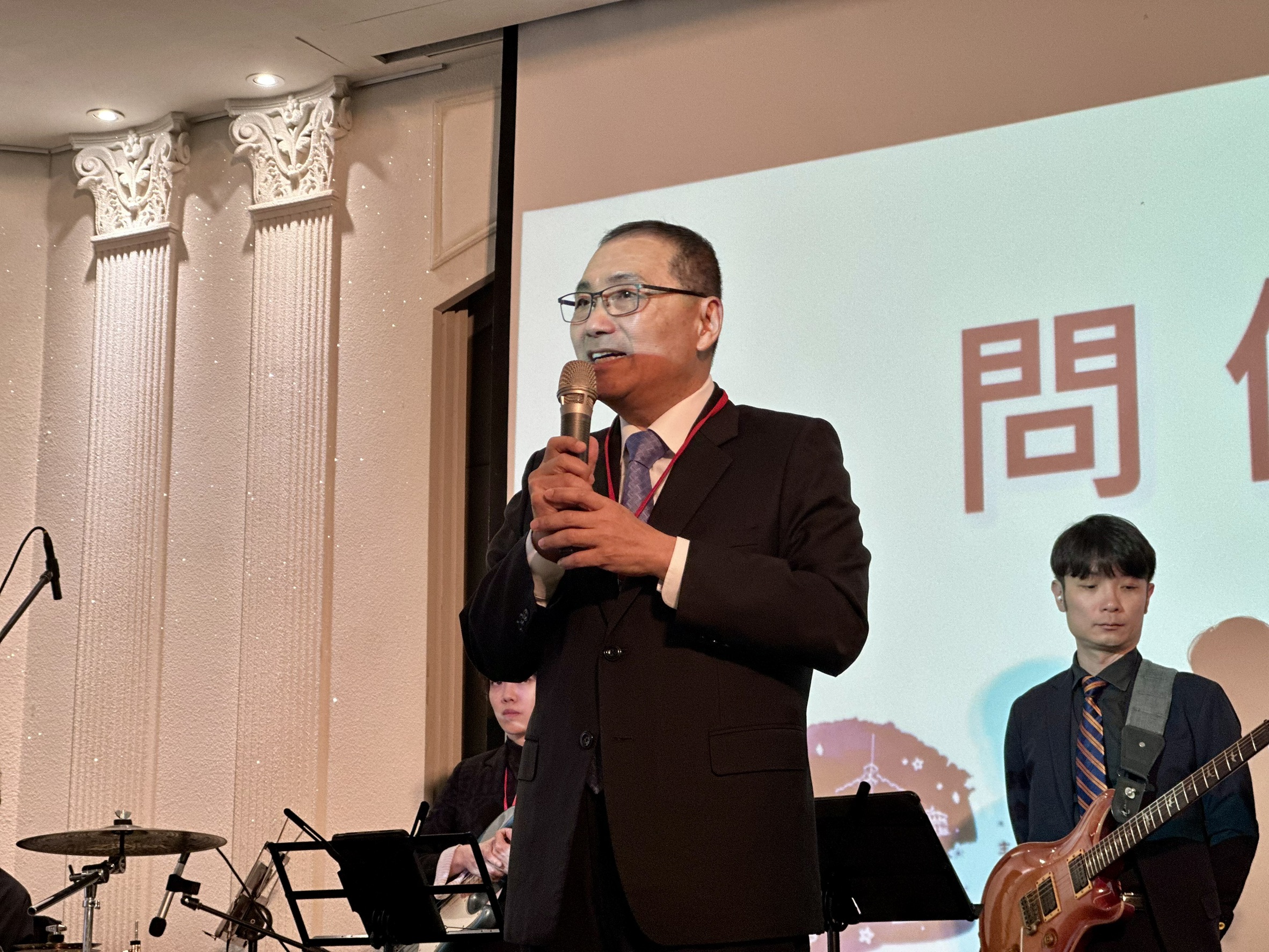 侯友宜致詞時表示，感恩各位教友從不推卸、勇往直前，讓愛到每一個角落。