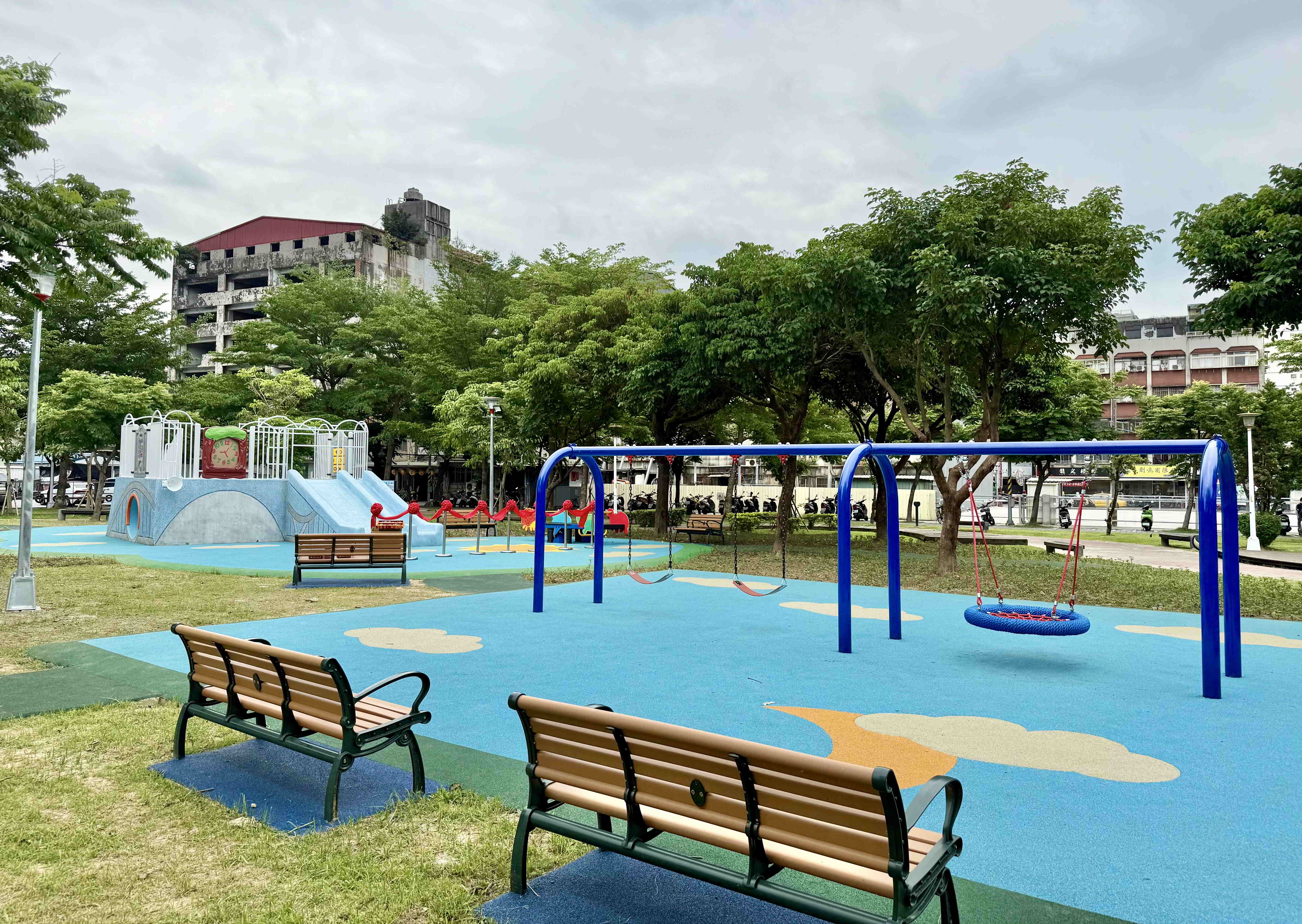1.板橋區望月公園全新兒童遊戲場啟用