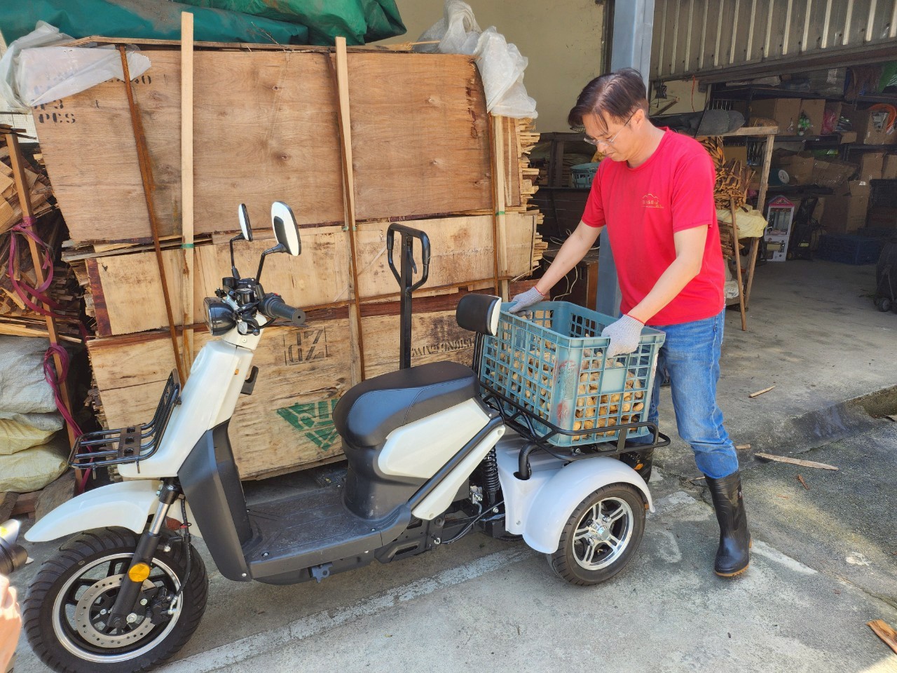 汪汪地瓜園導入農用電動車務農，省時省力又安心！