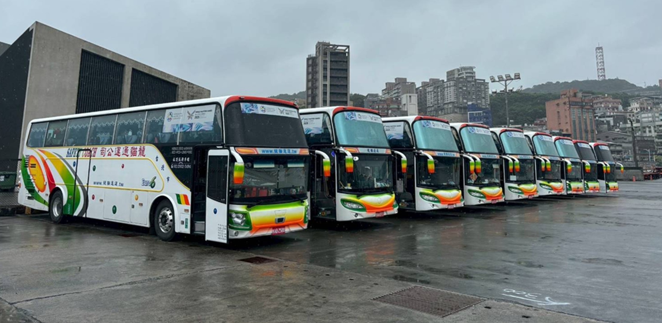 接駁車圖片