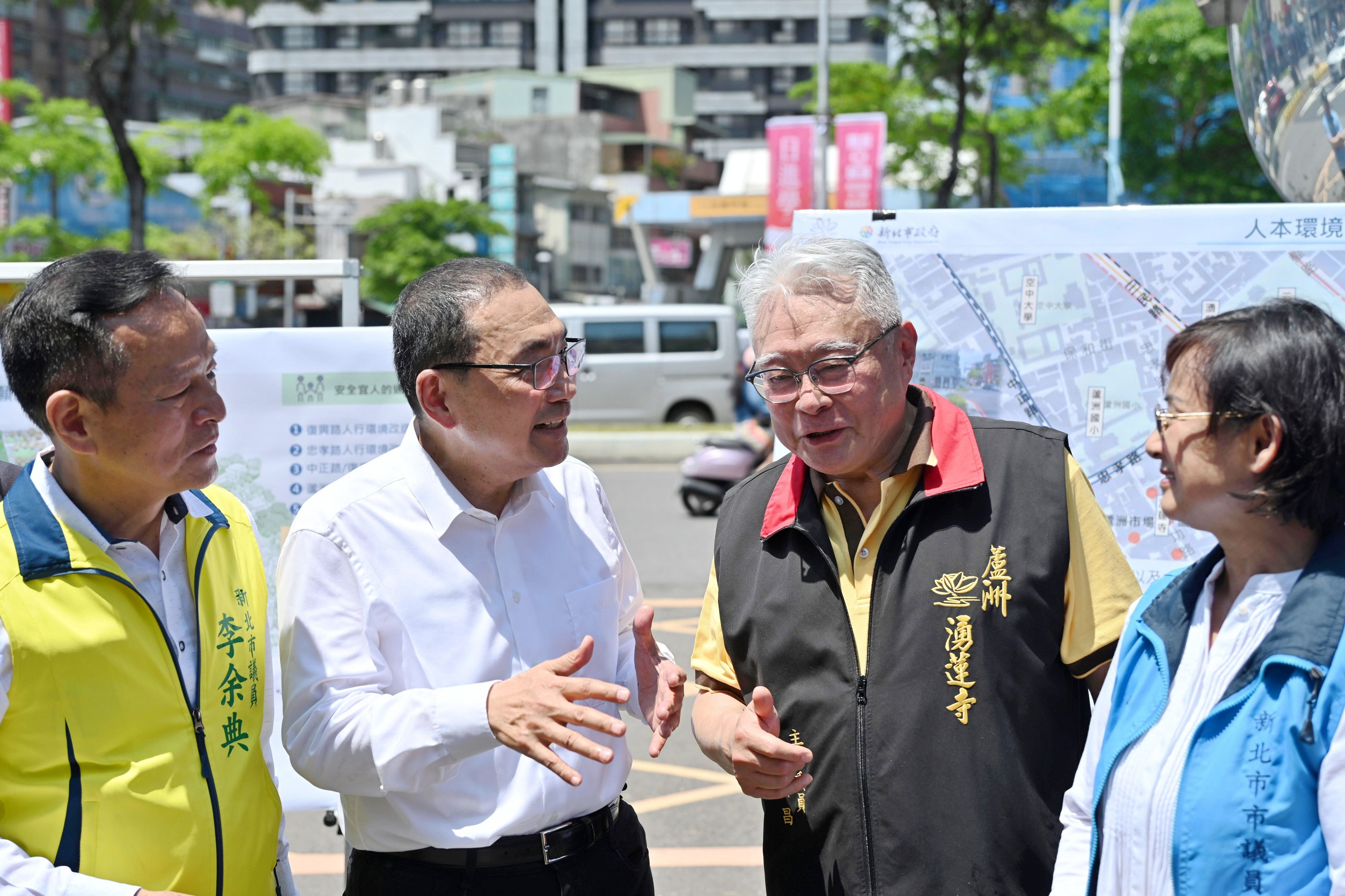 侯友宜感謝蘆洲湧蓮寺熱心捐贈新北市府6.6億經費建慈善公益大樓