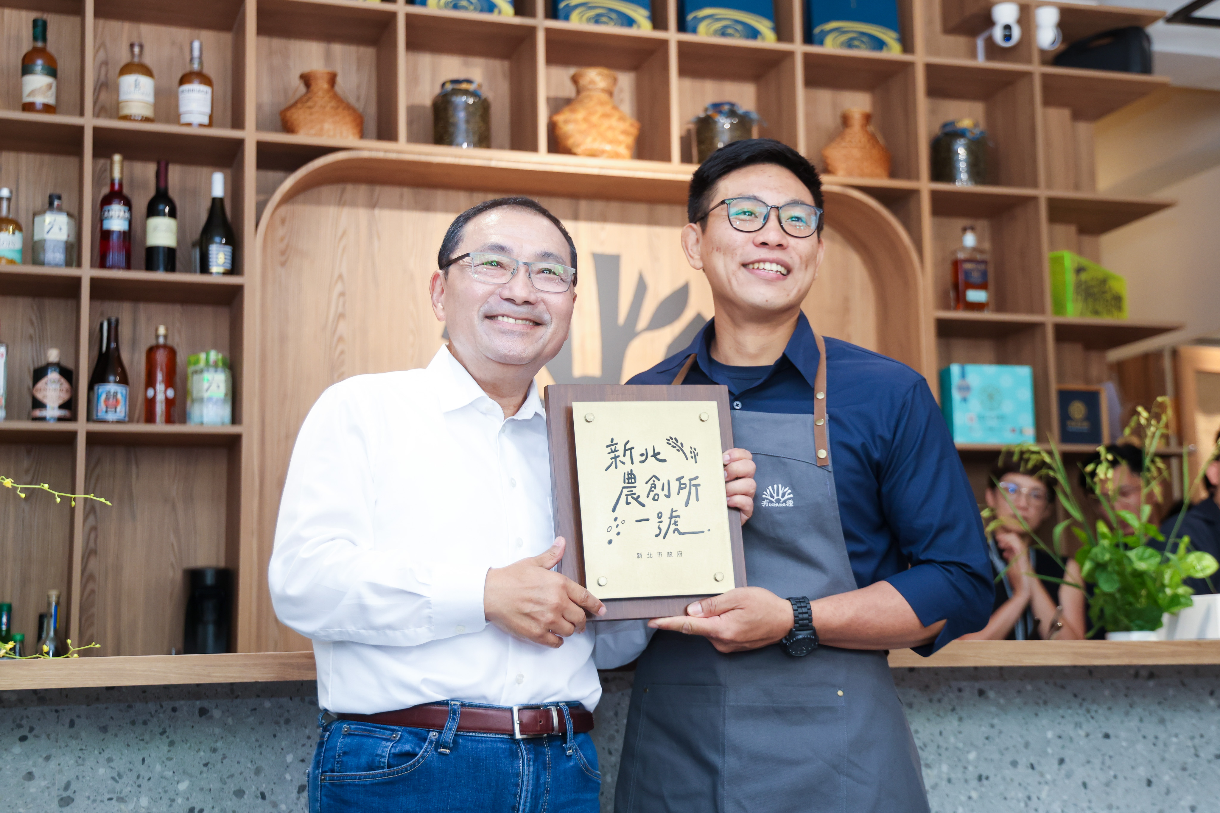 侯友宜說，見證坪林青農團隊一路走來抱持熱忱發展家鄉產業，讓他非常感動。