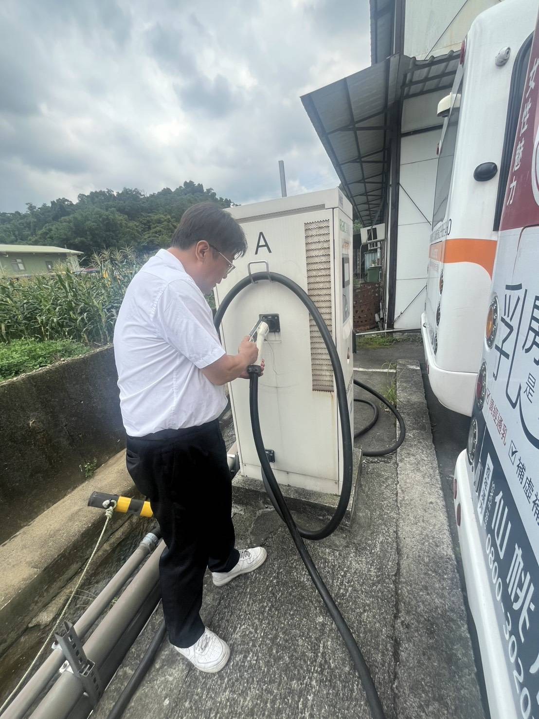同型電動公車進行更詳細系統總檢查