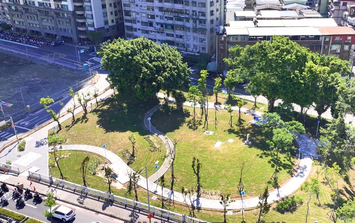 秀北開發區內增設公園，讓民眾享有休閒活動空間。新北市政府地政局提供