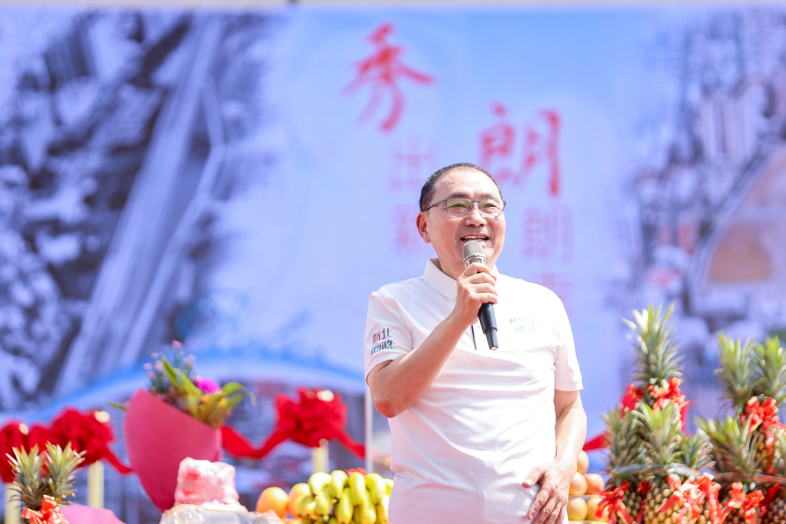 侯友宜表示，秀朗橋北側經市府努力，以低衝擊開發方式，成功將不易使用的低窪地勢整治為宜居地區。