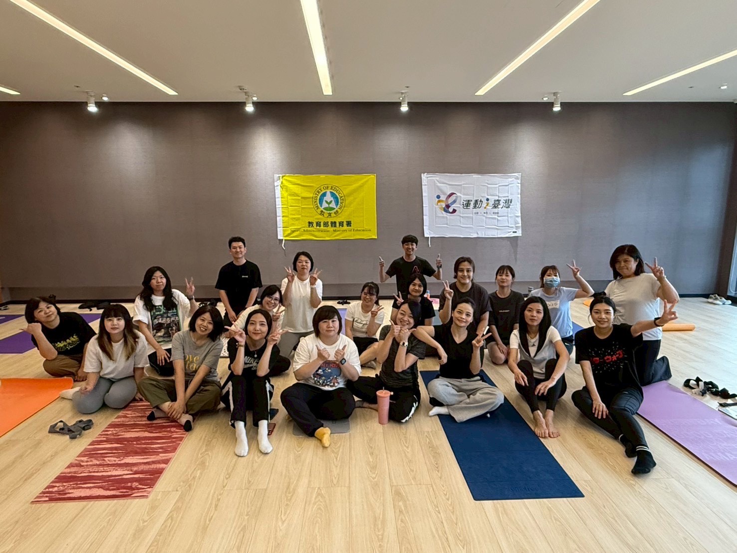 新北市巡迴運動指導｜美科實業股份有限公司＿ZUMBA課程_展現活力與團隊凝聚力，實踐健康職場生活